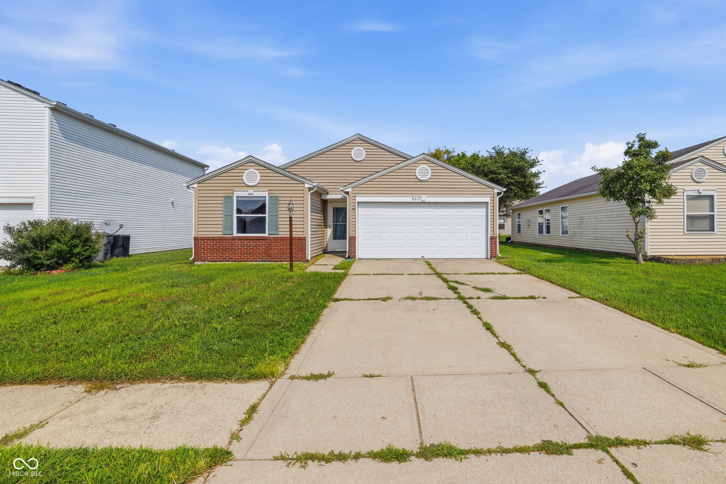 8605 Bluff Point Way — photo