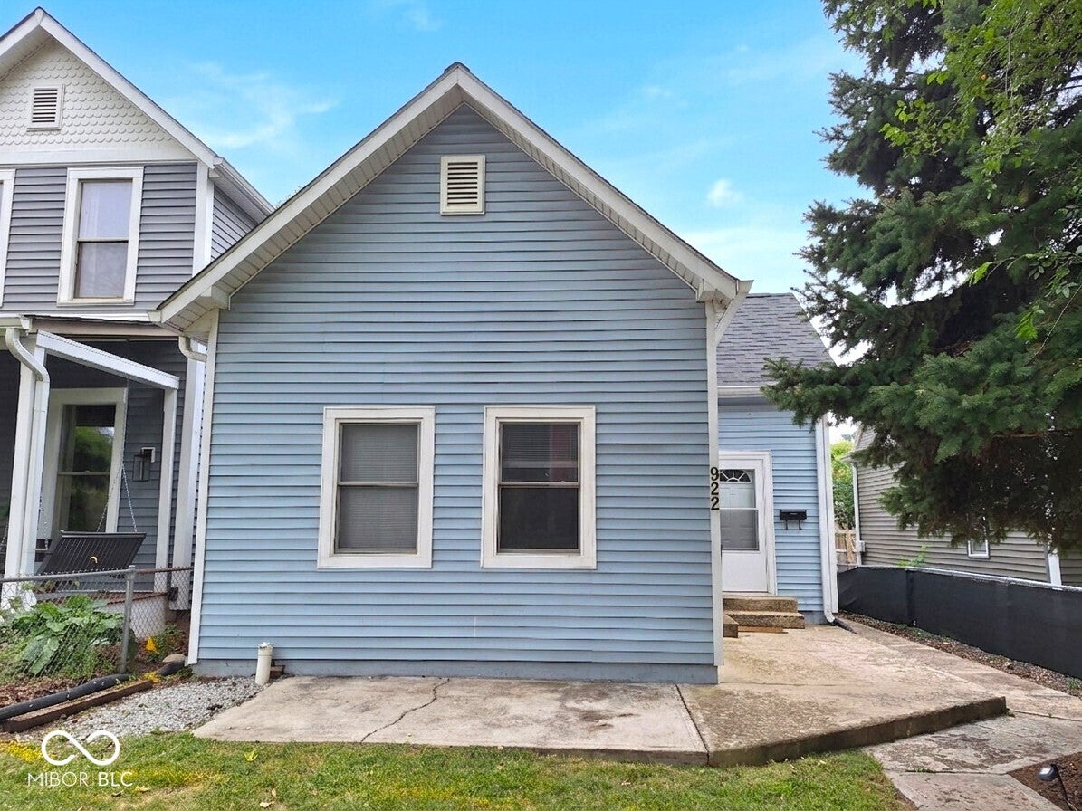 922 Greer Street — photo