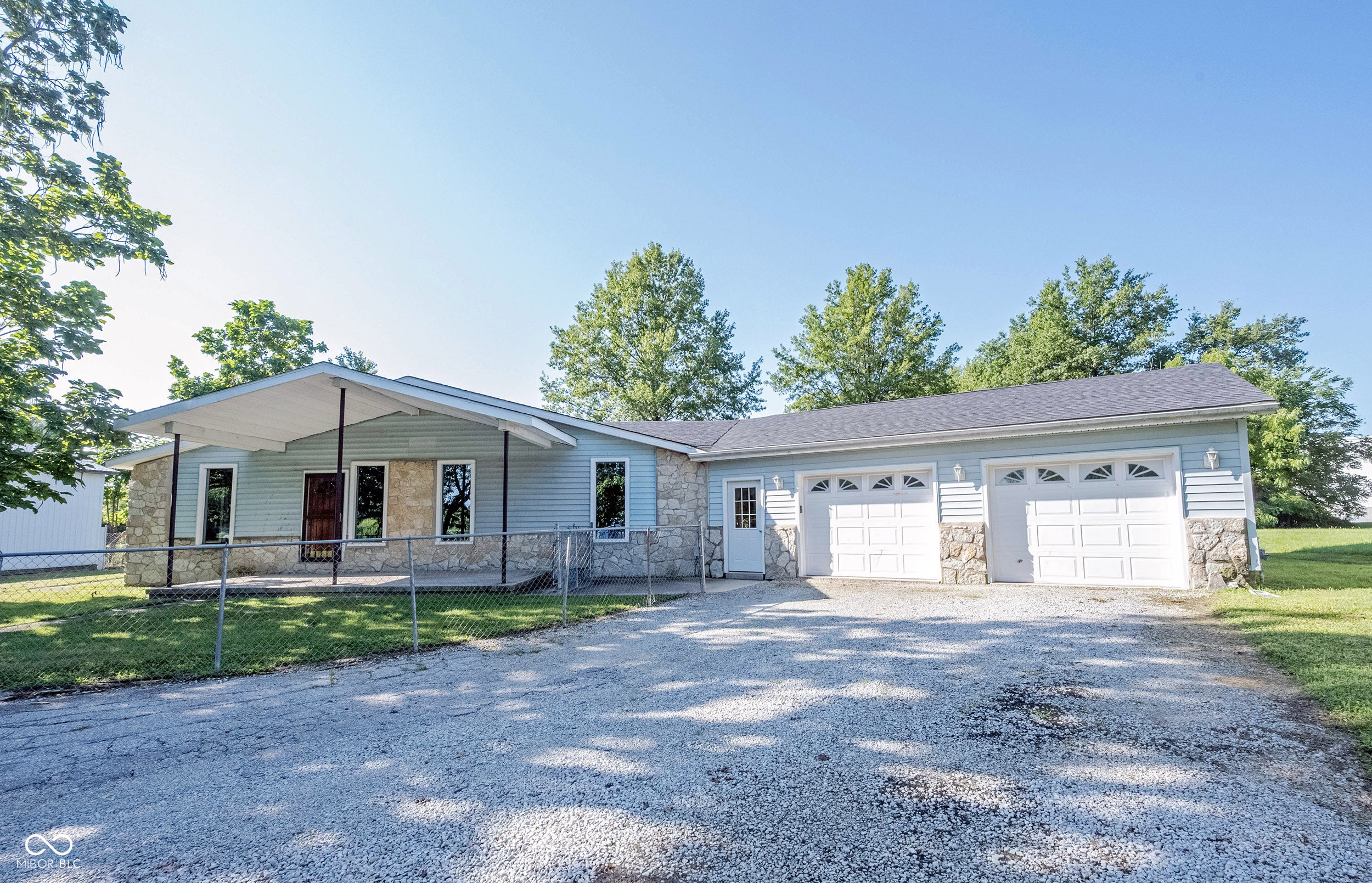 1327 W McDonald Street — photo