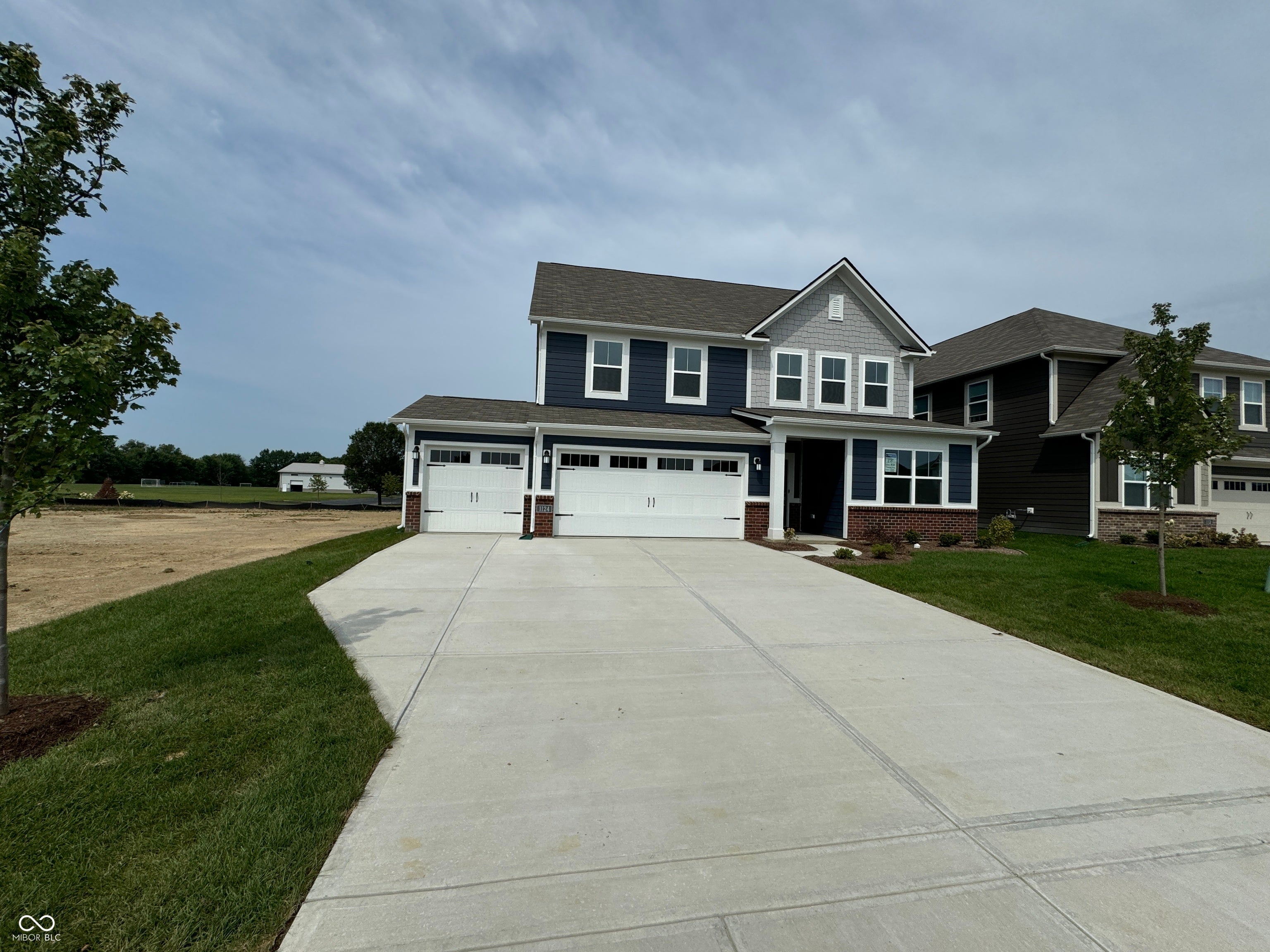 1124 Tansley Lane — photo