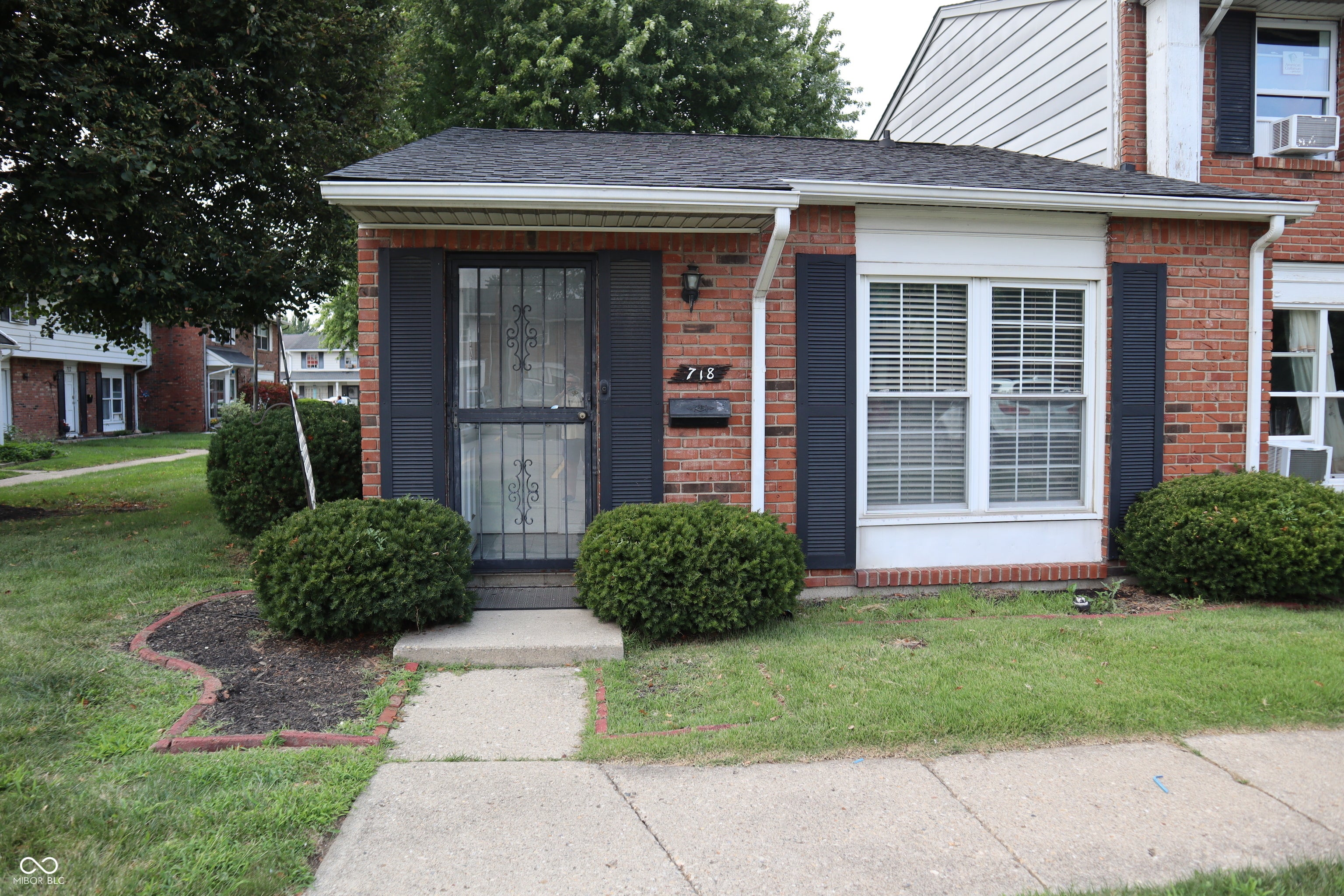 718 Ferndale Court — photo