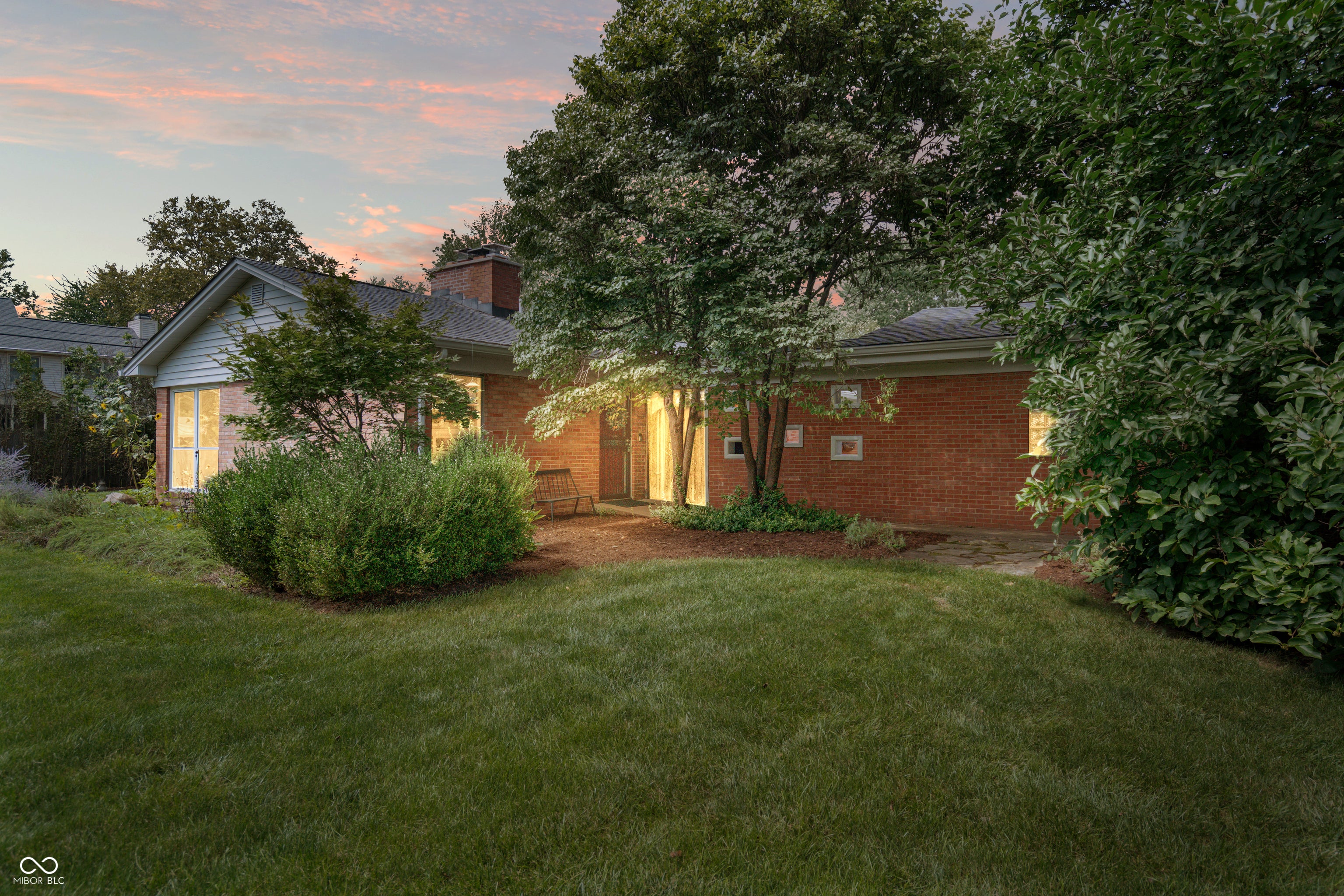 10306 New Jersey Street — photo
