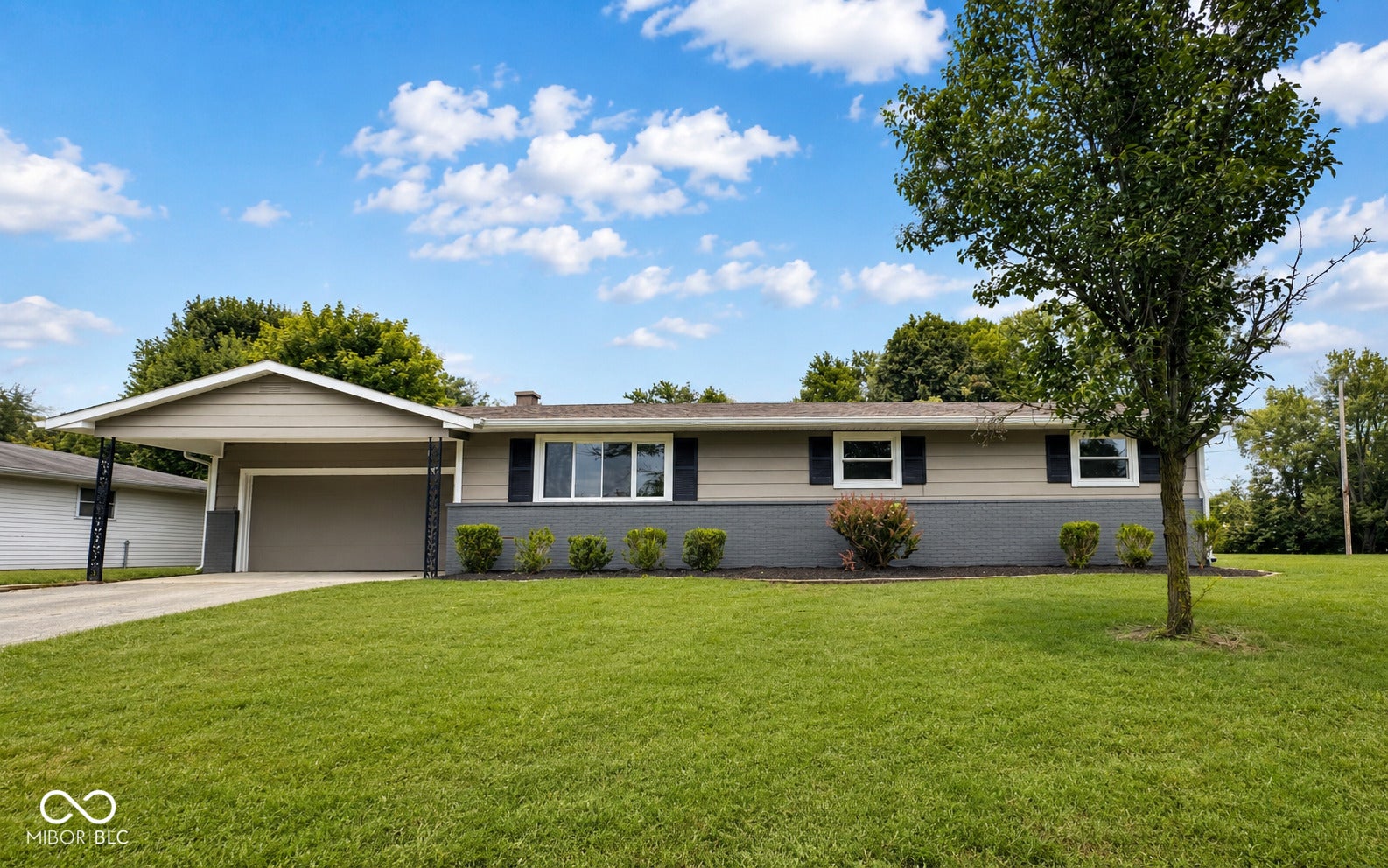 3330 Willowbrook Drive — photo