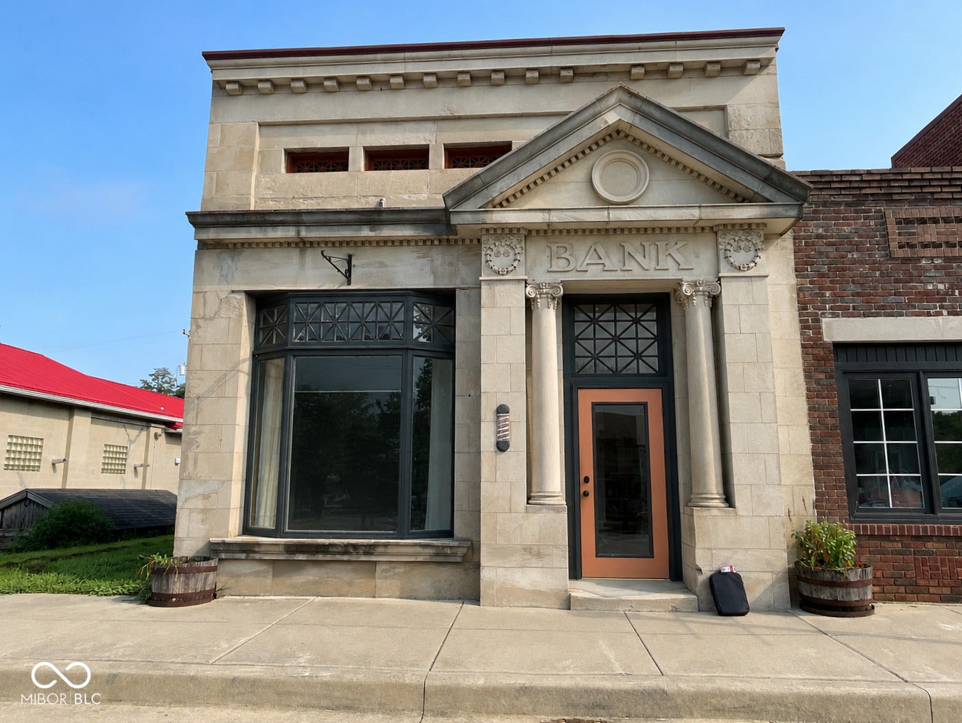 141 E Main Street — photo