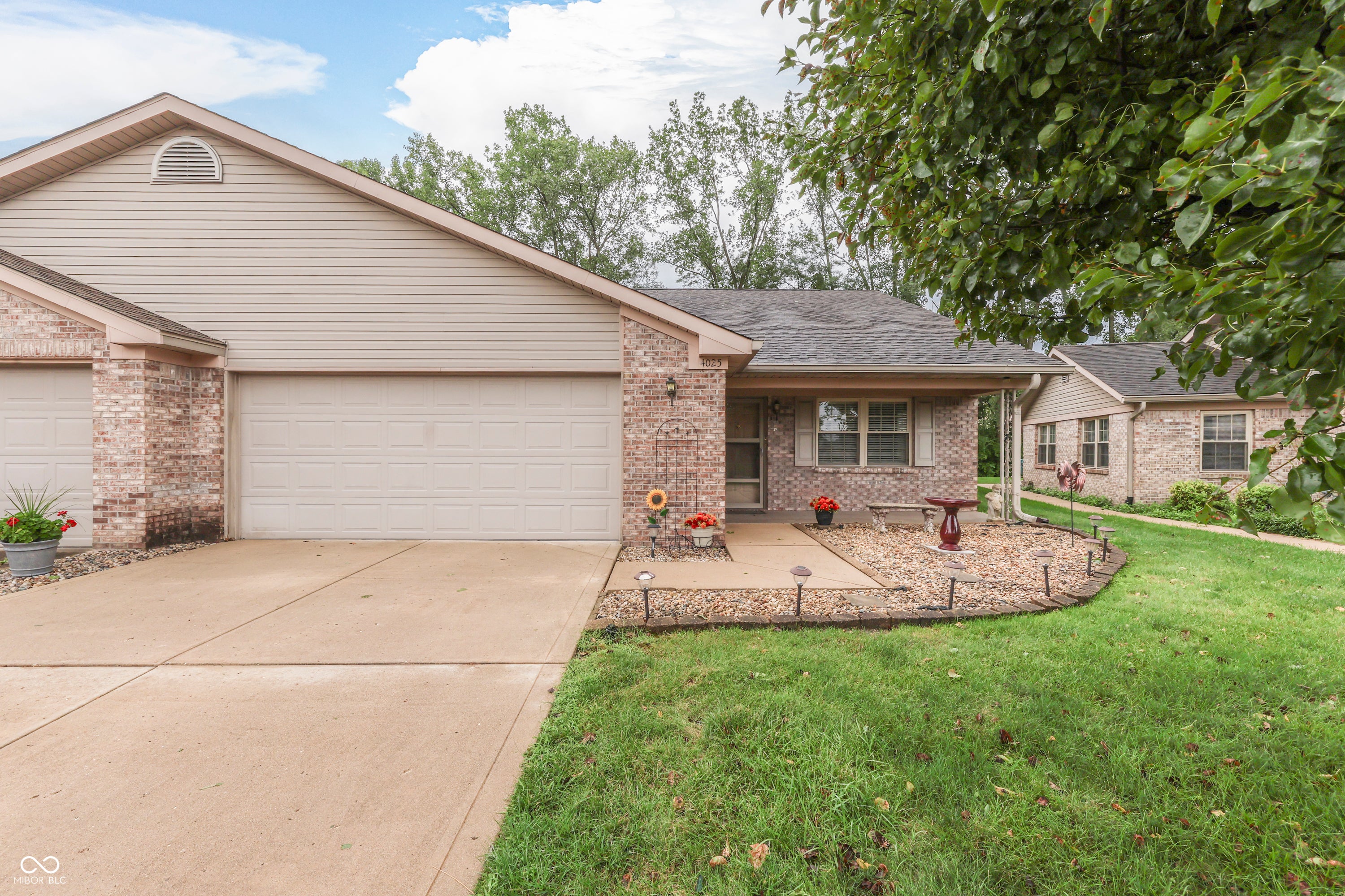 4025 Oak Trail Drive — photo