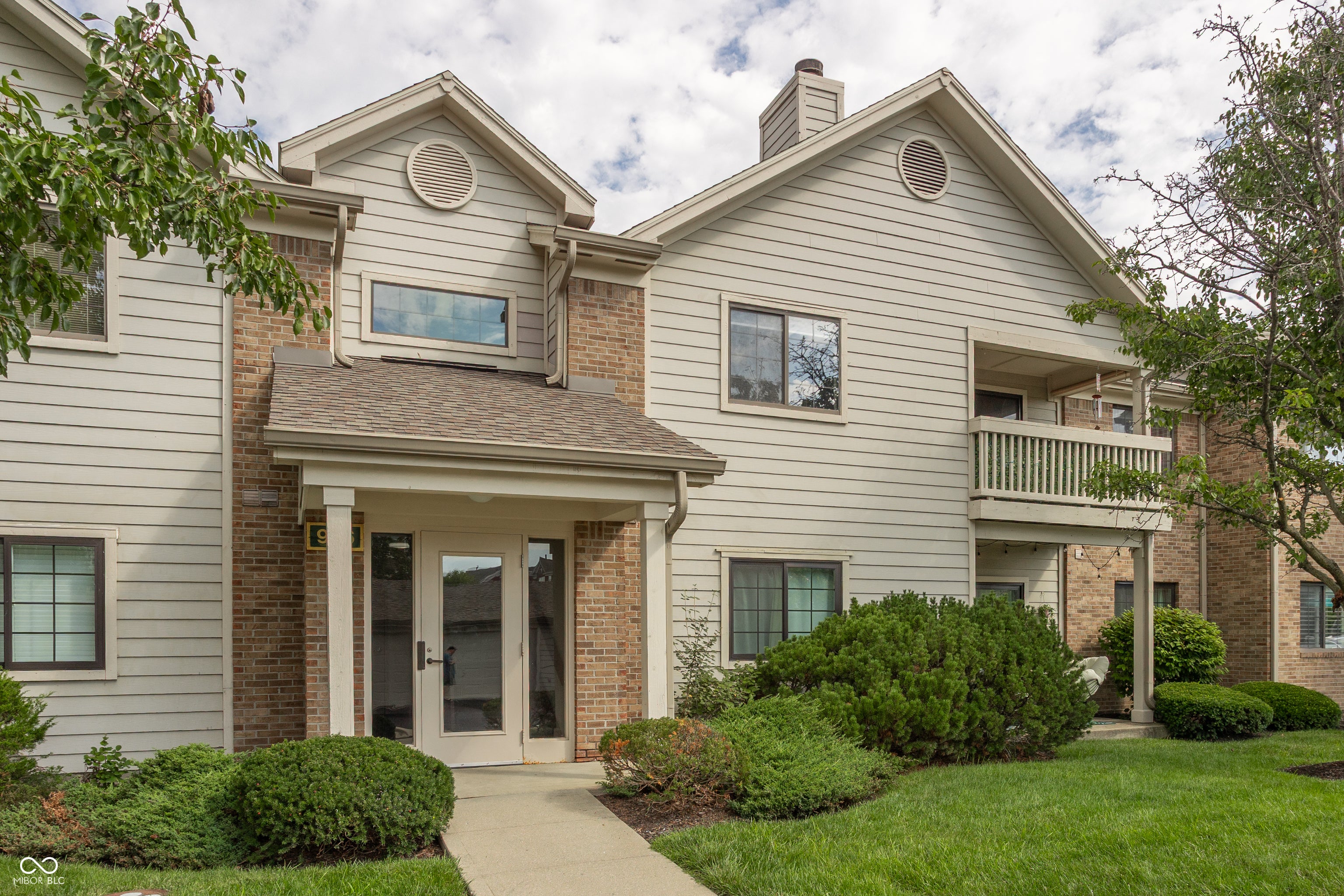946 Lenox Lane Unit 207 — photo
