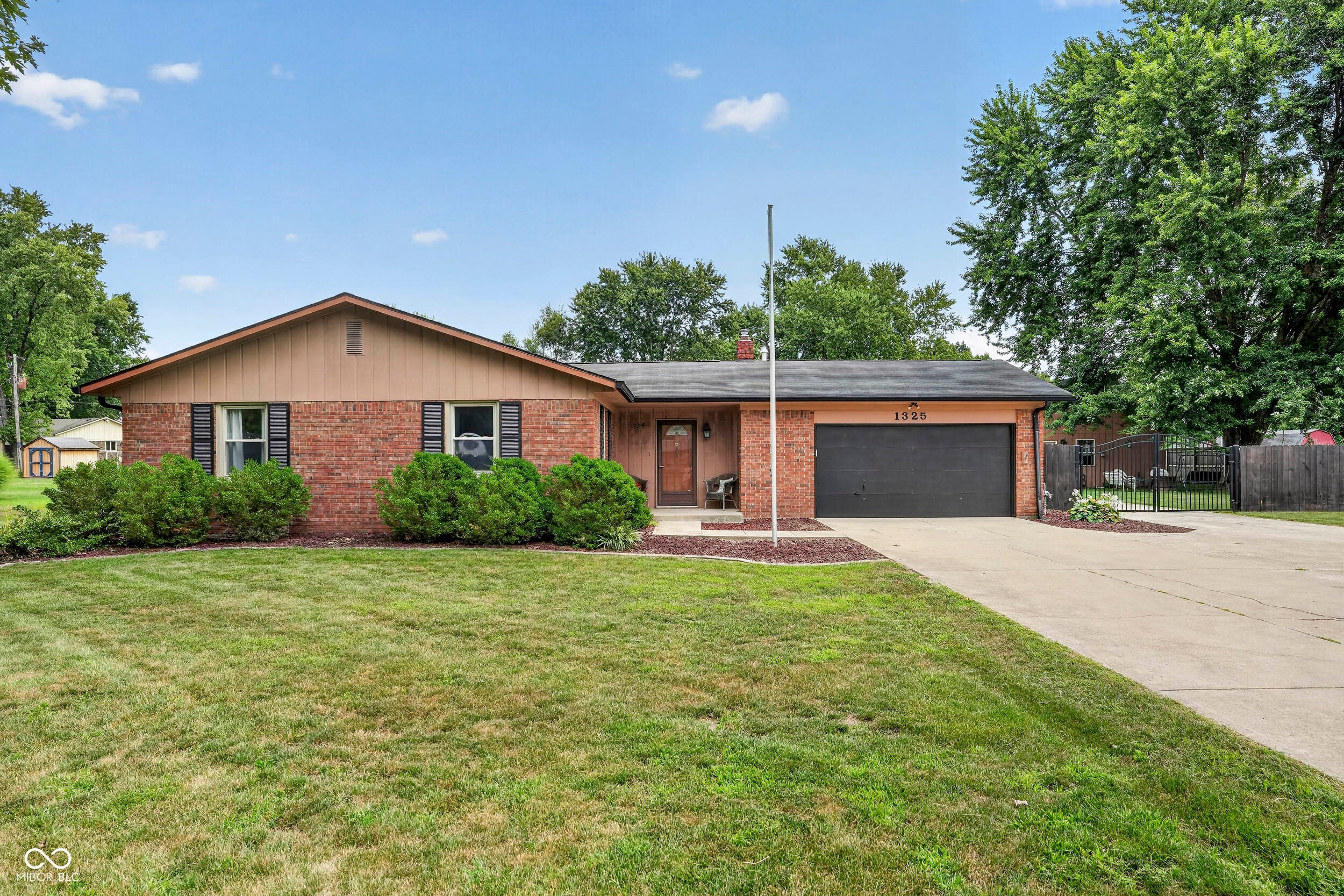 1325 N County Road 475 Road E — photo