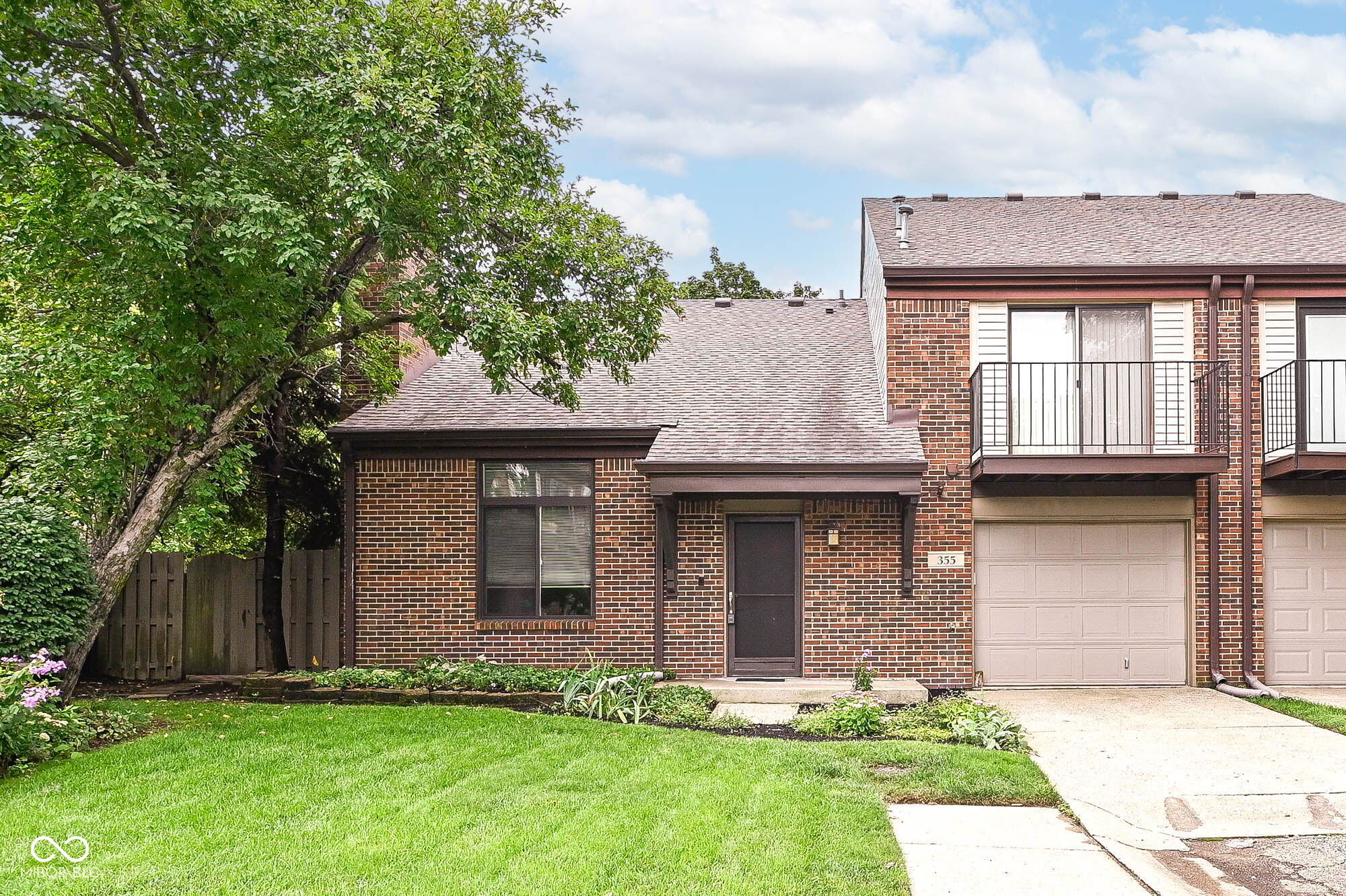 355 E Saint Clair Street — photo