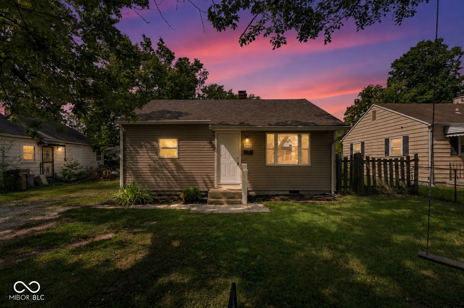 2406 N Centennial Street — photo