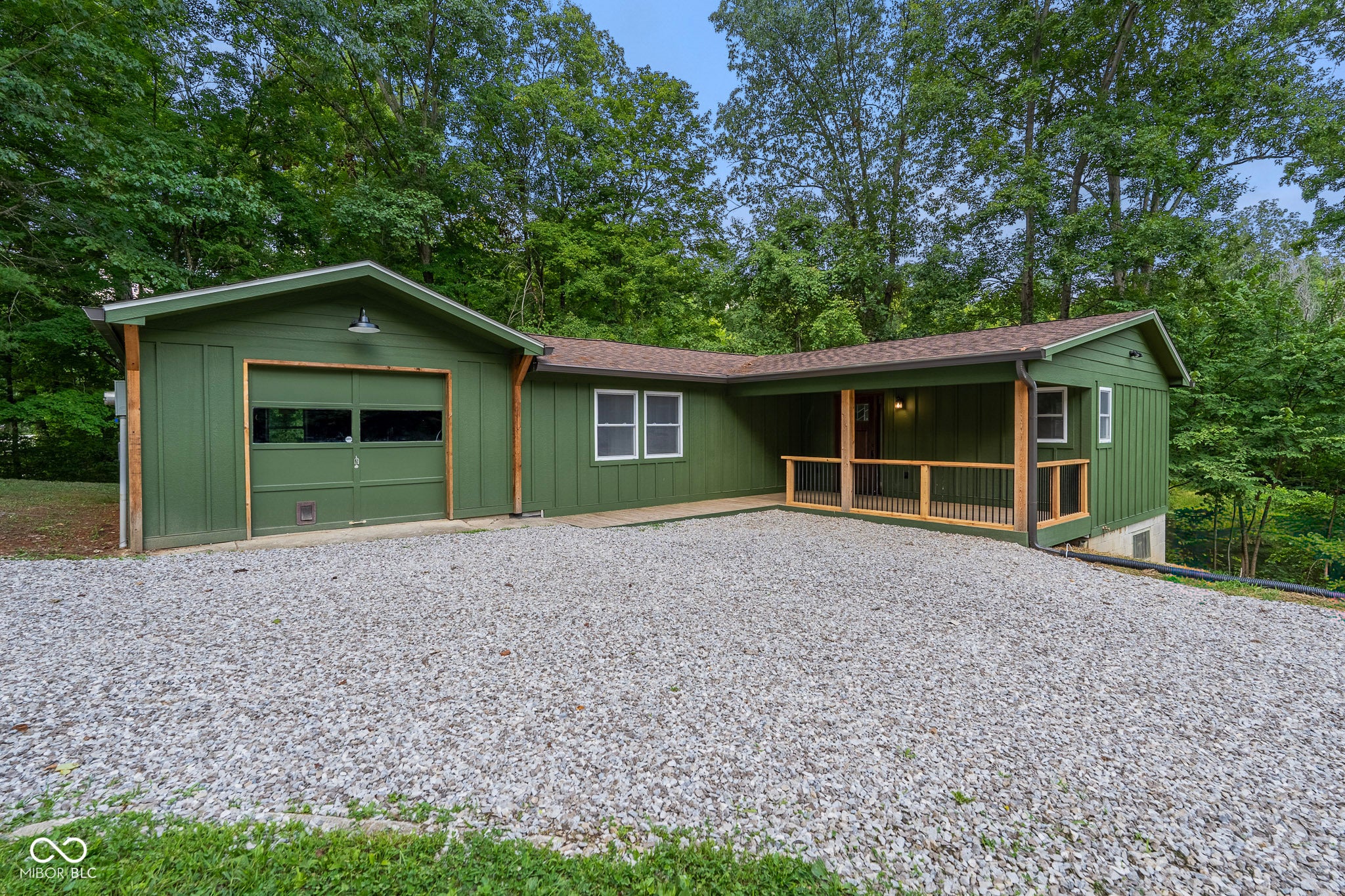 628 W Robertson Road — photo