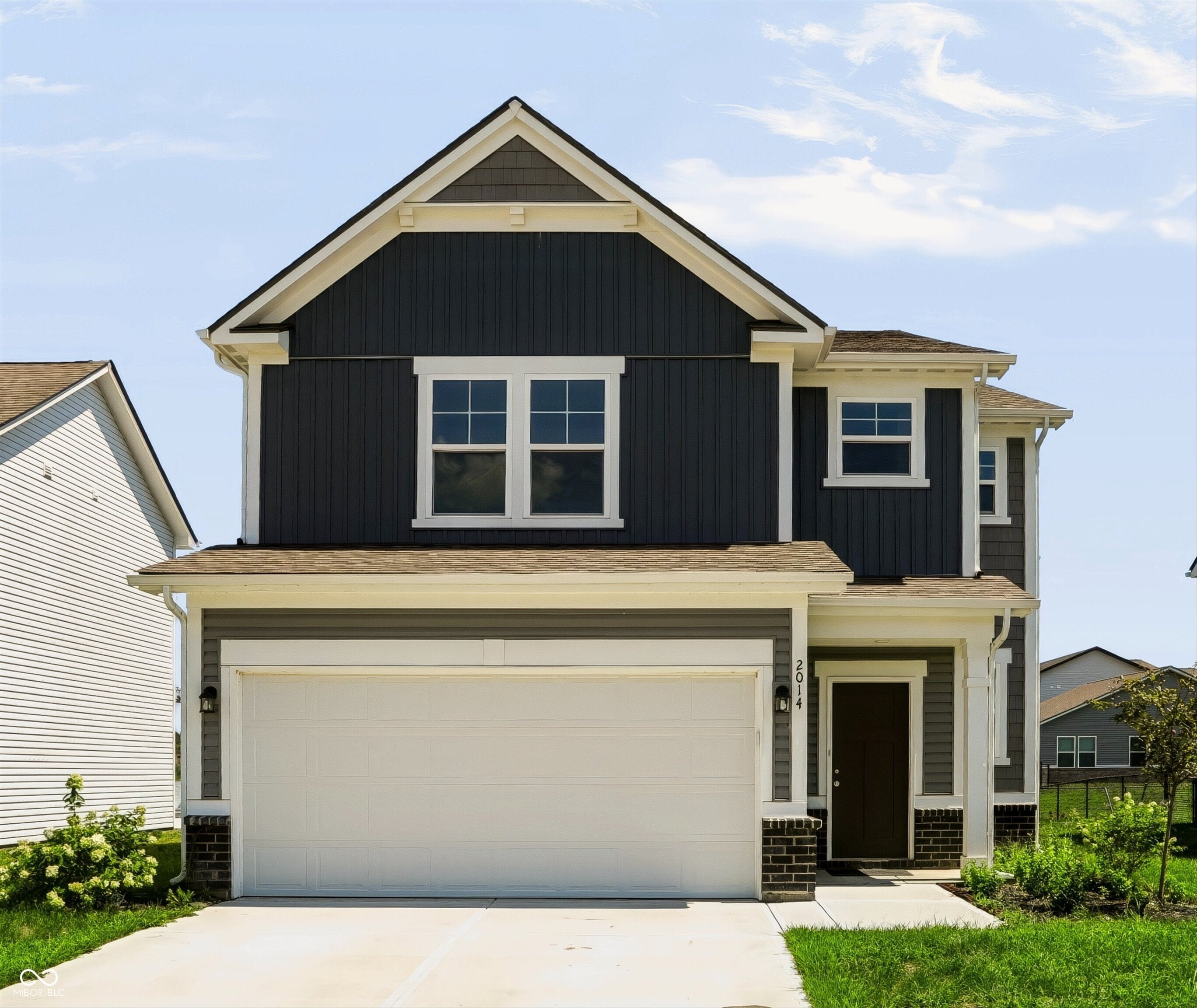 2014 Oak Leaf Way — photo