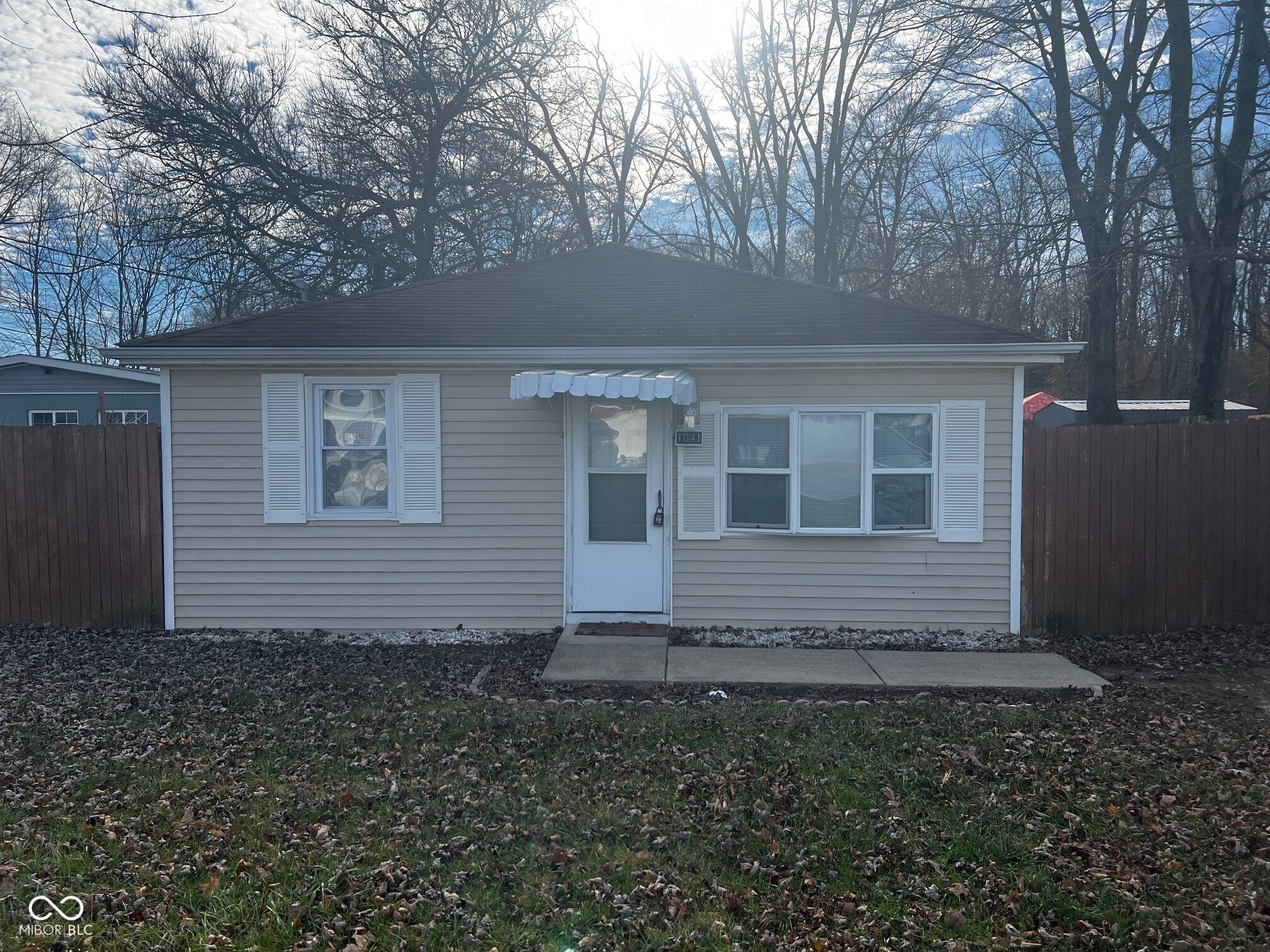 1041 W Hendricks Avenue — photo