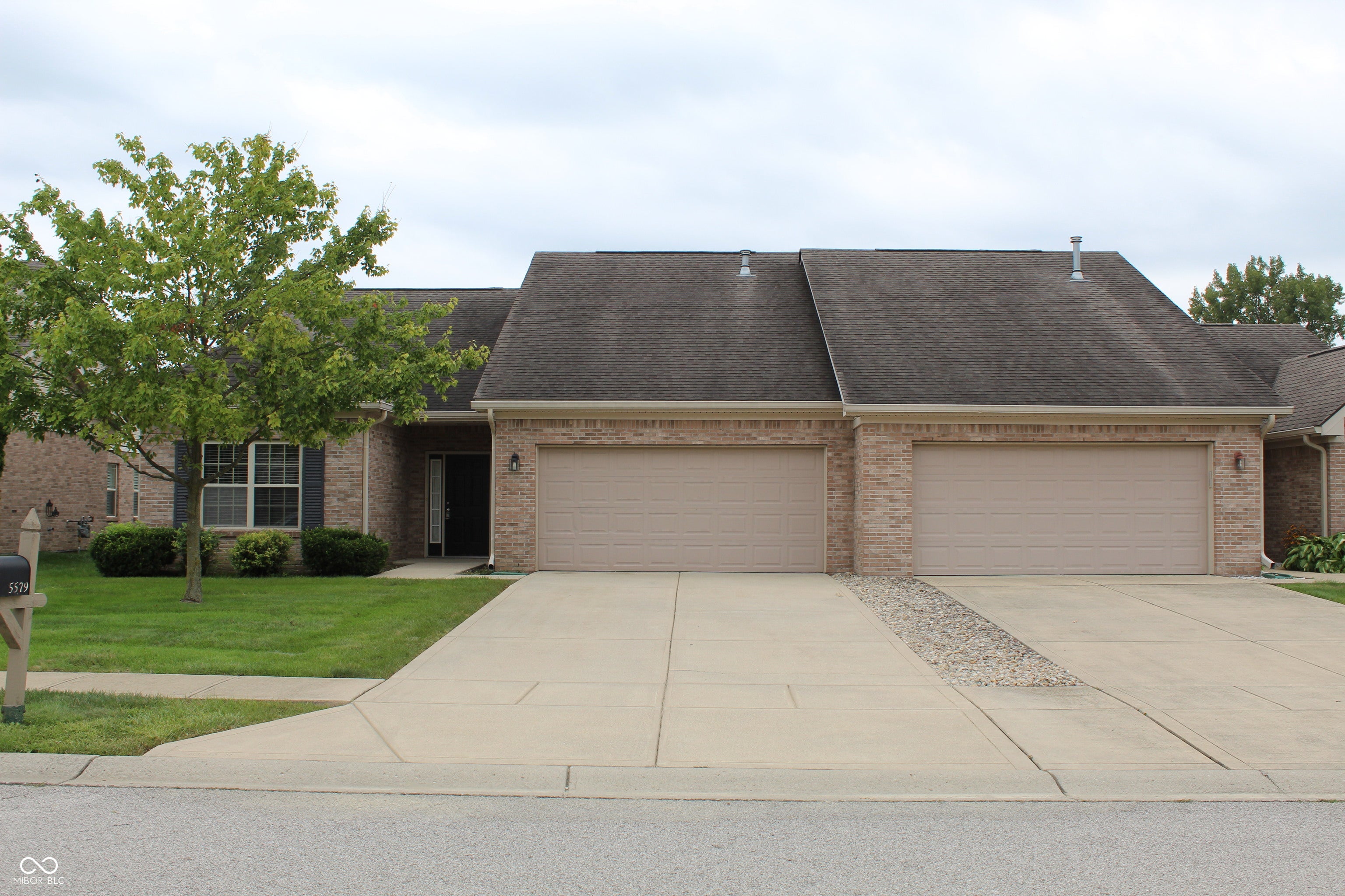 5579 Lipizzan Lane — photo