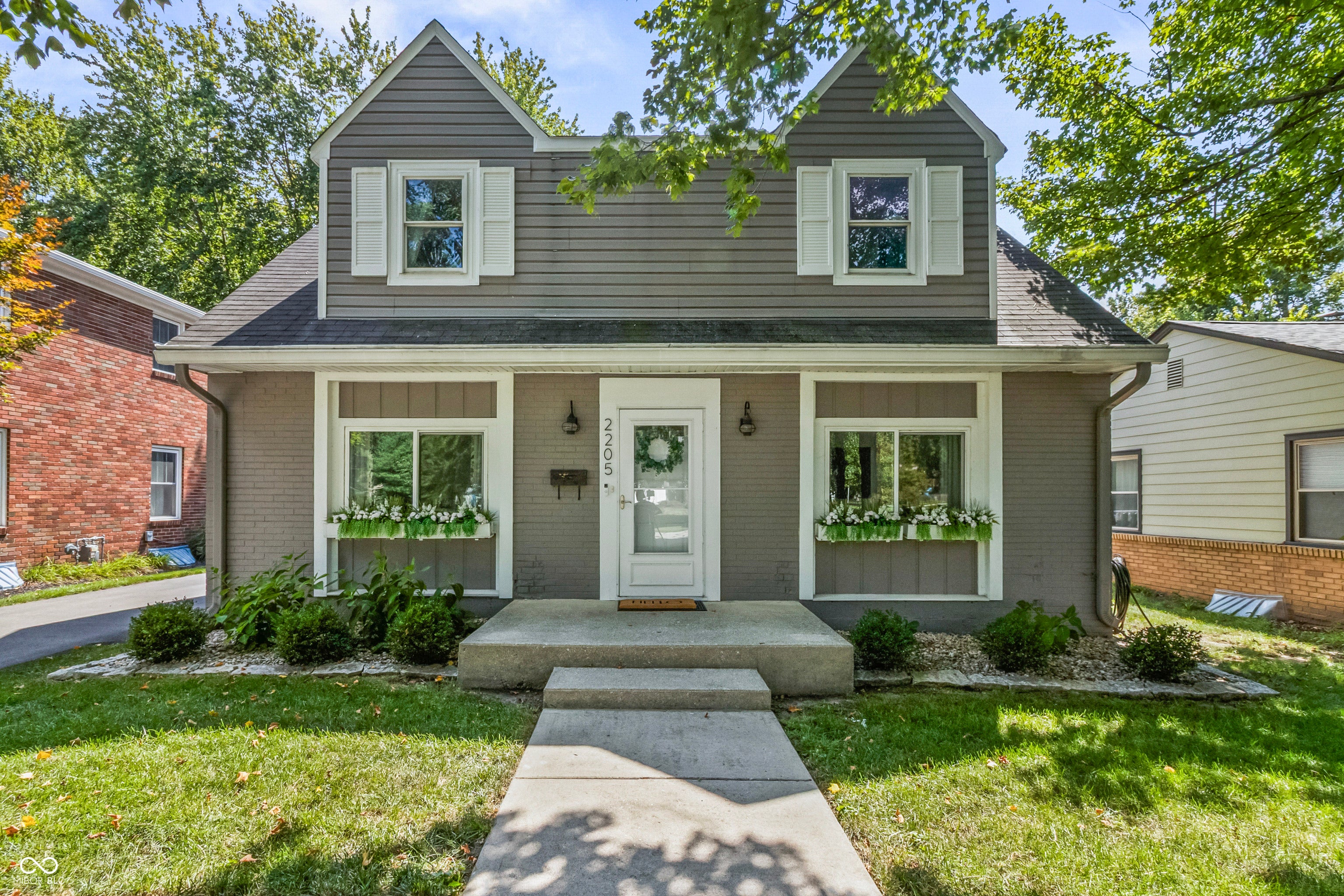2205 Kessler Blvd East Drive — photo
