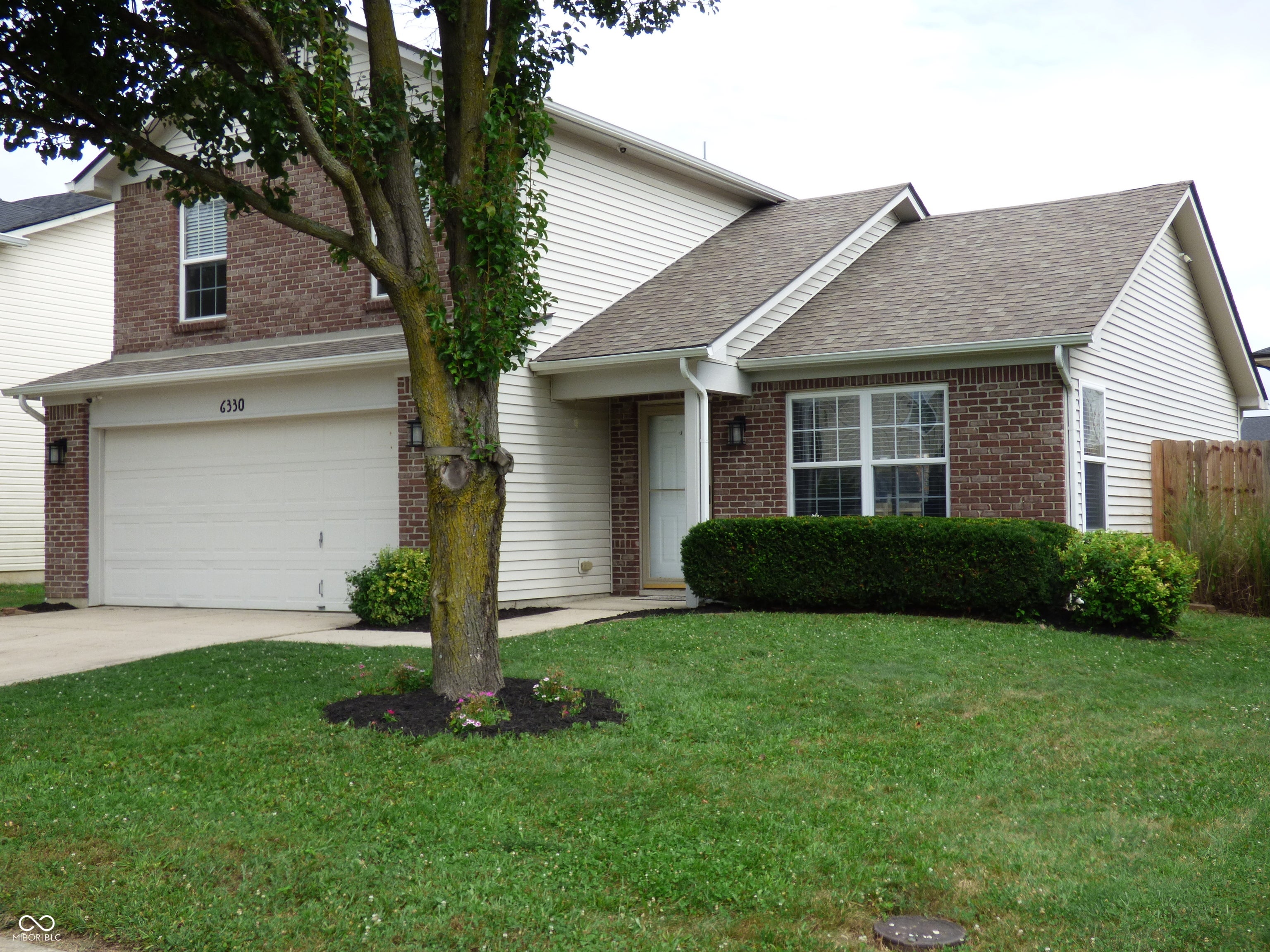 6330 W Chelmsford Drive — photo