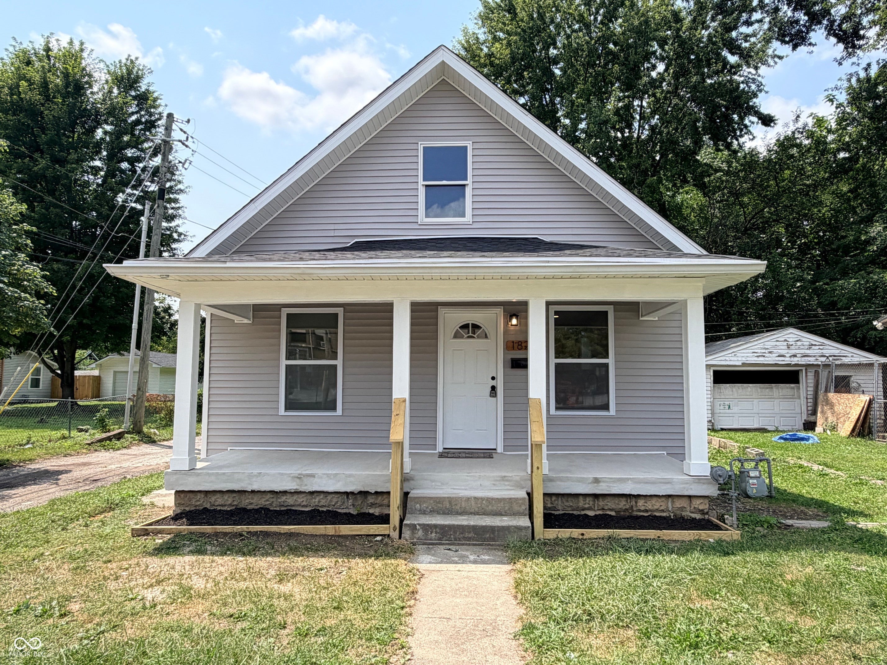 1824 N Parker Avenue — photo