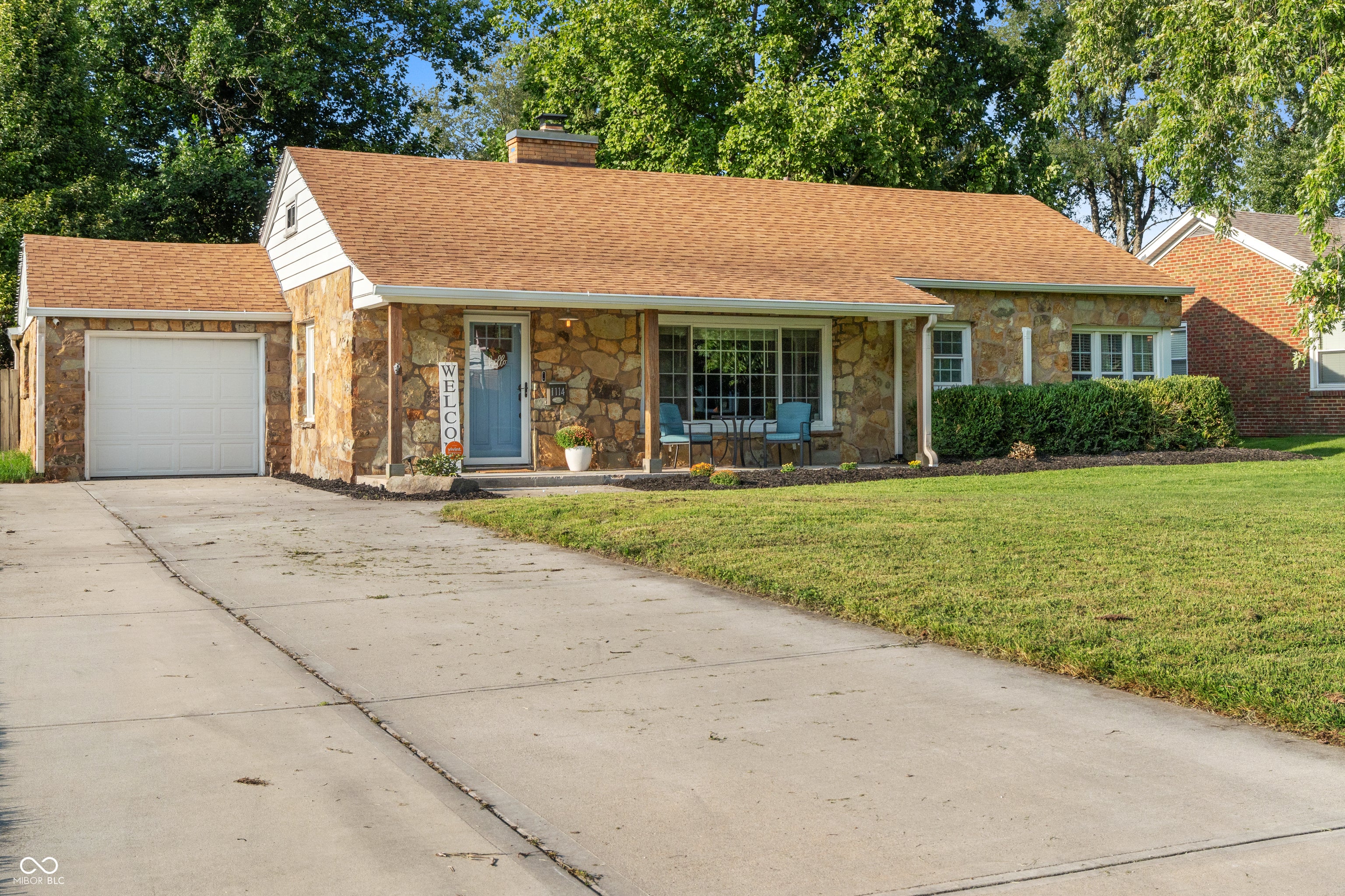 1114 Southview Drive — photo