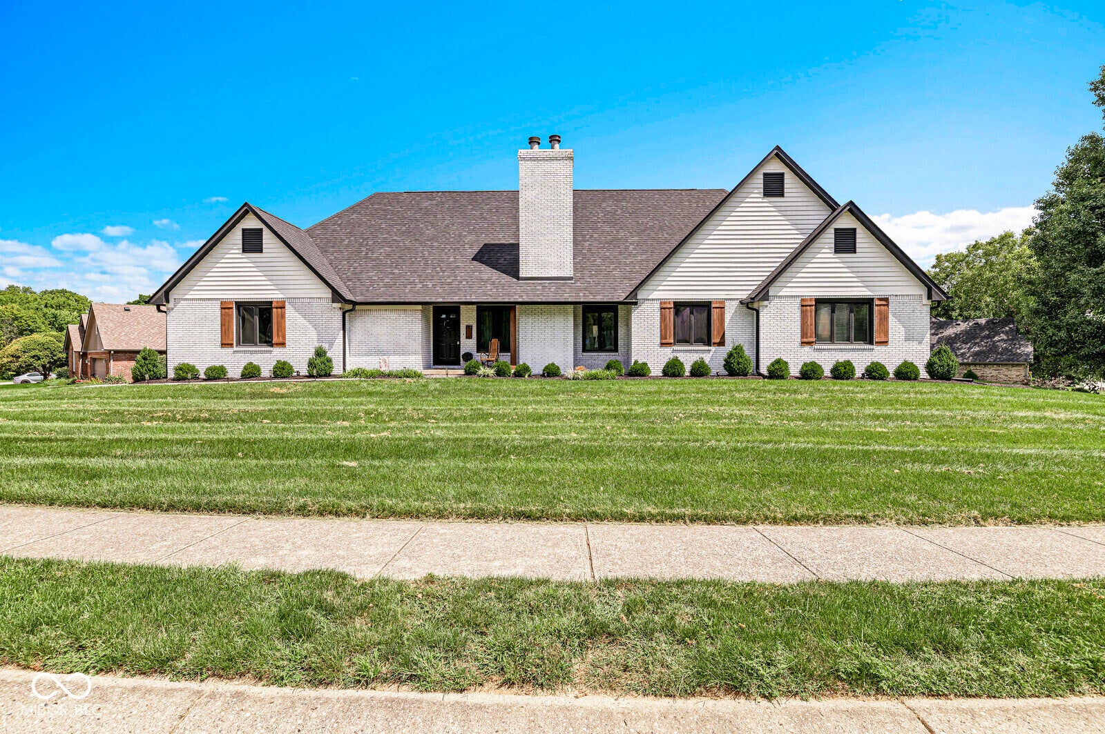 714 Peach Tree Lane — photo