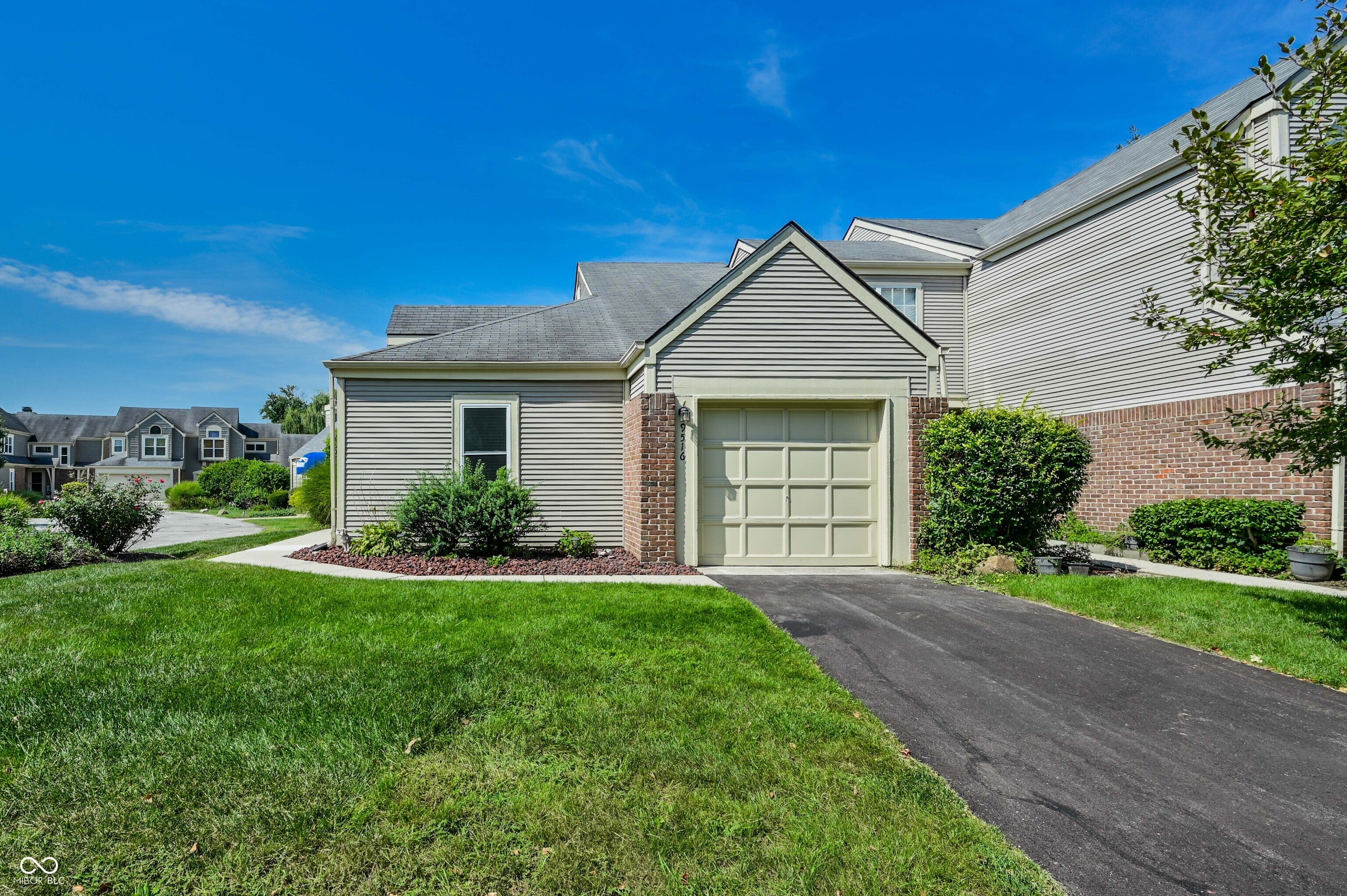 9516 Aberdare Drive — photo