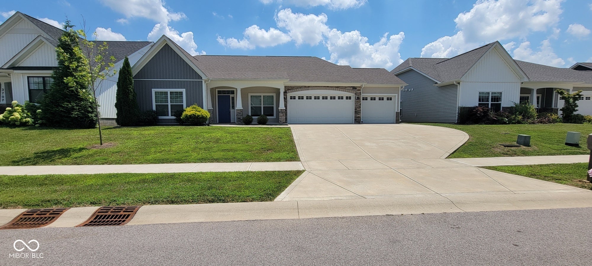 3715 W Denise Drive — photo