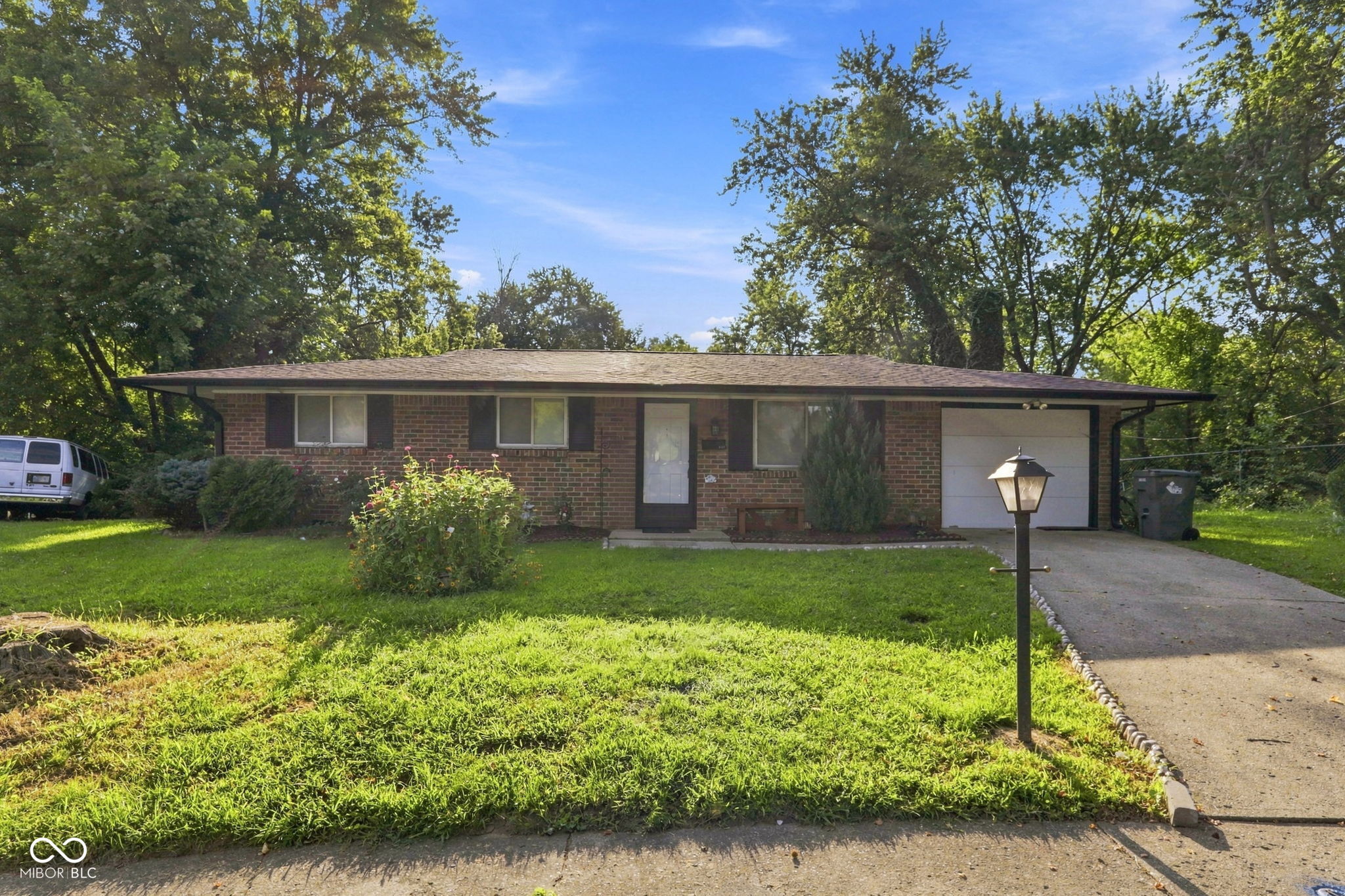 6107 Monarch Circle — photo