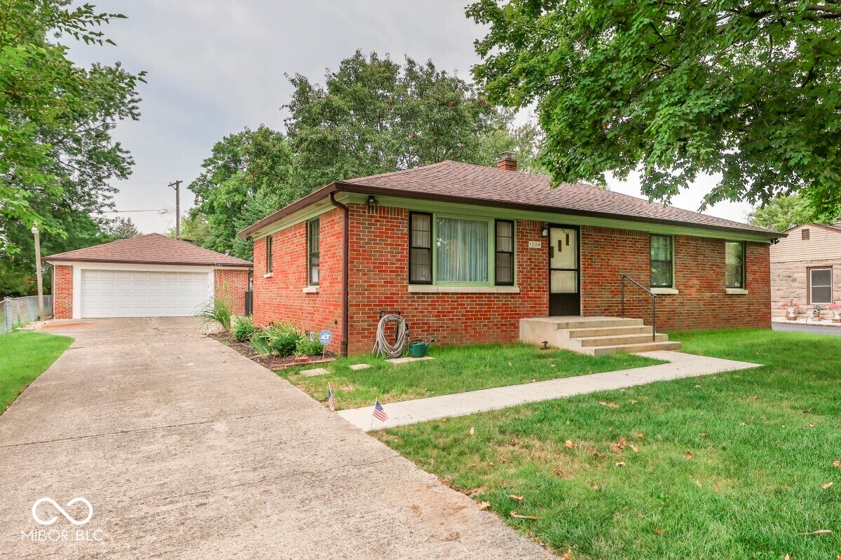 1224 N Elmhurst Drive — photo