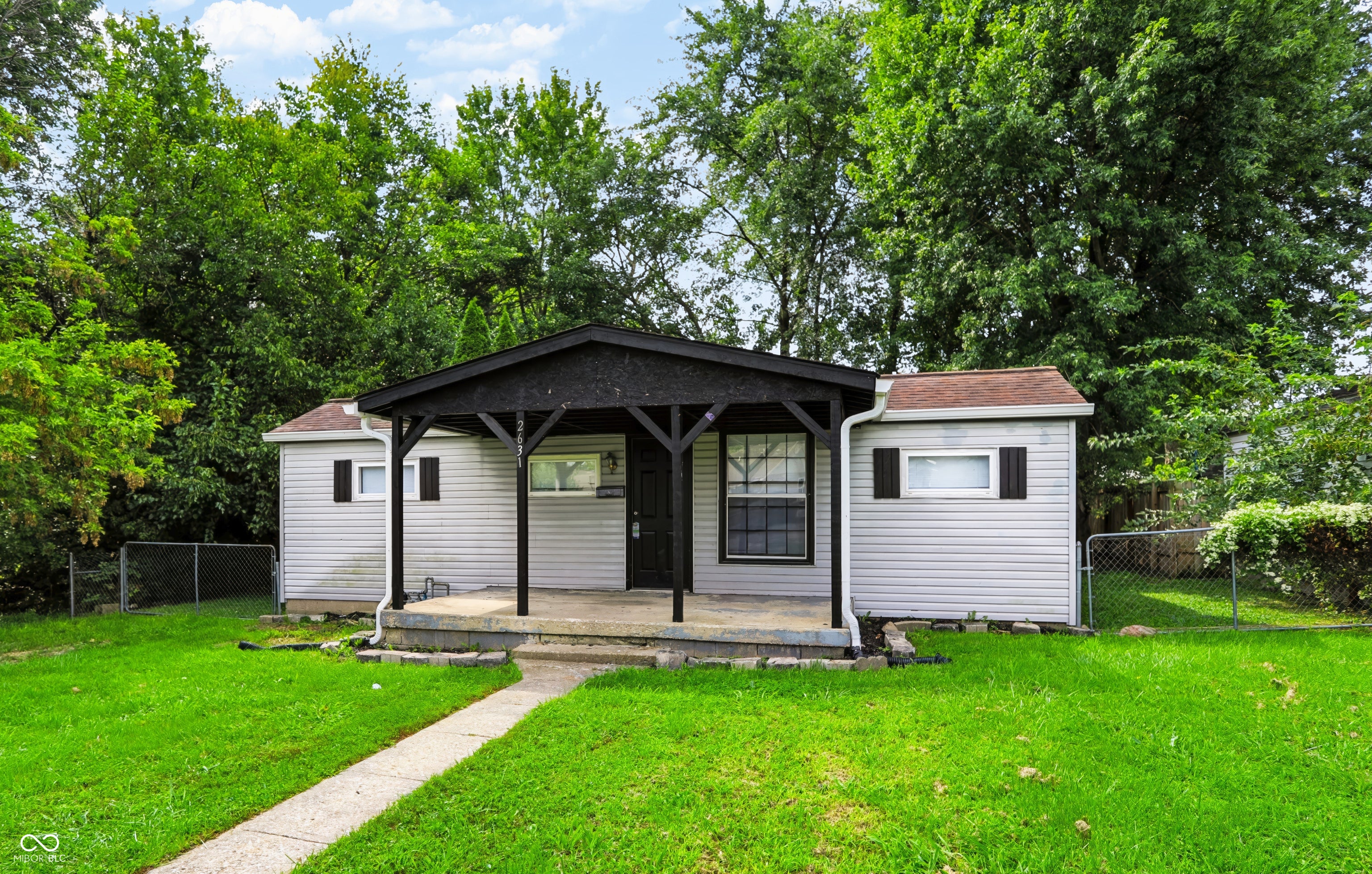 2631 Wade Street — photo