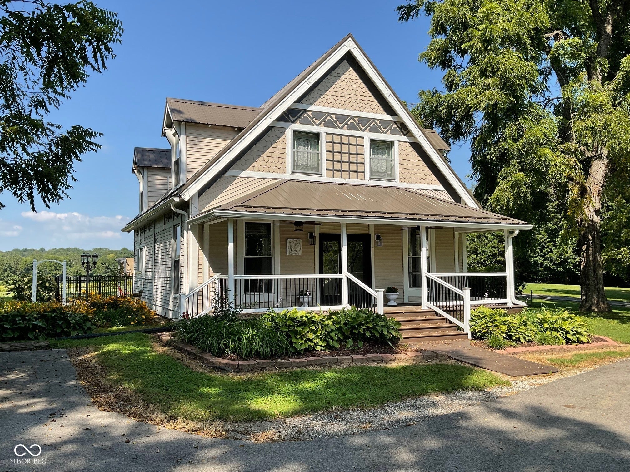 3596 N B Dale Road — photo