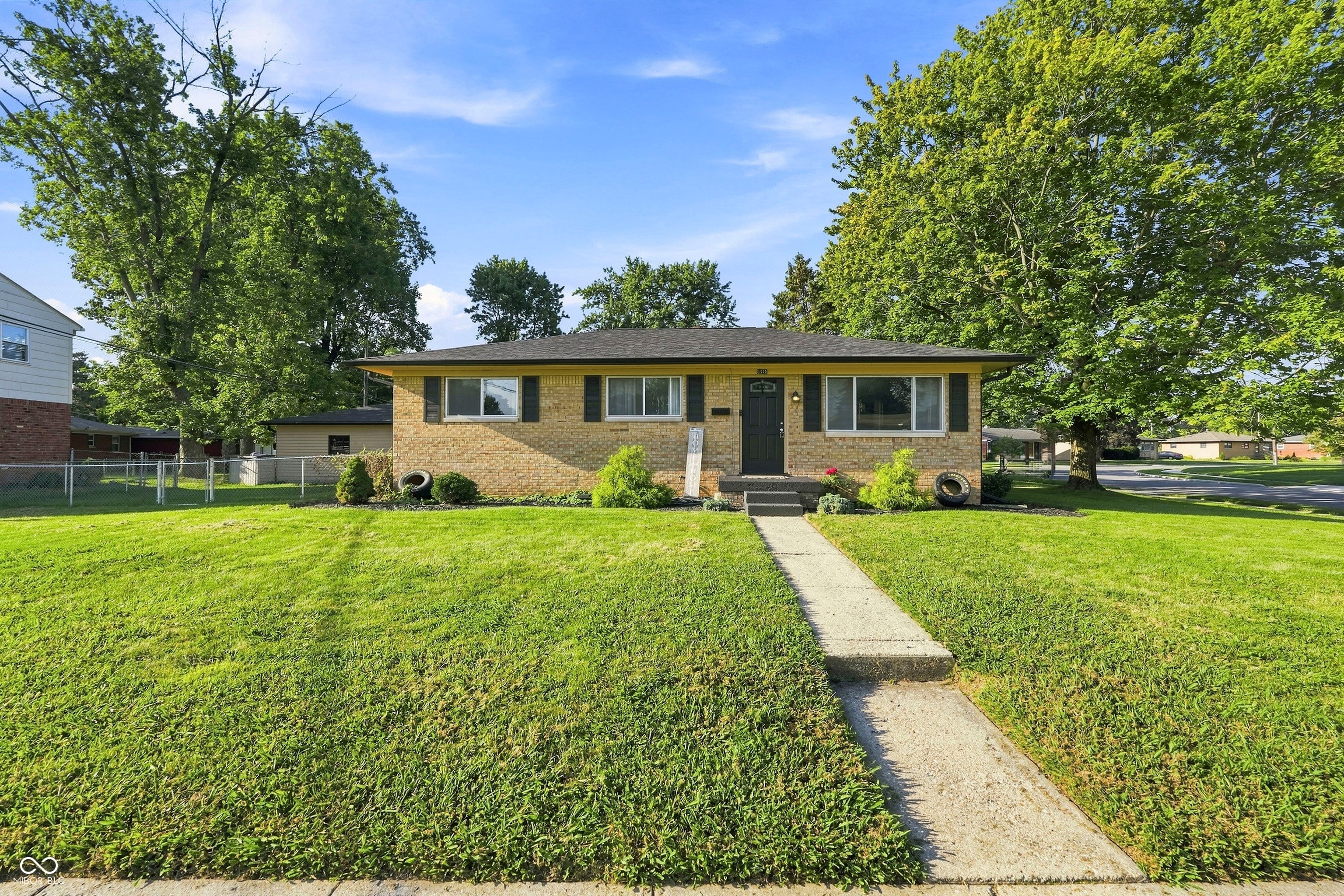 5315 Meadowood Drive — photo