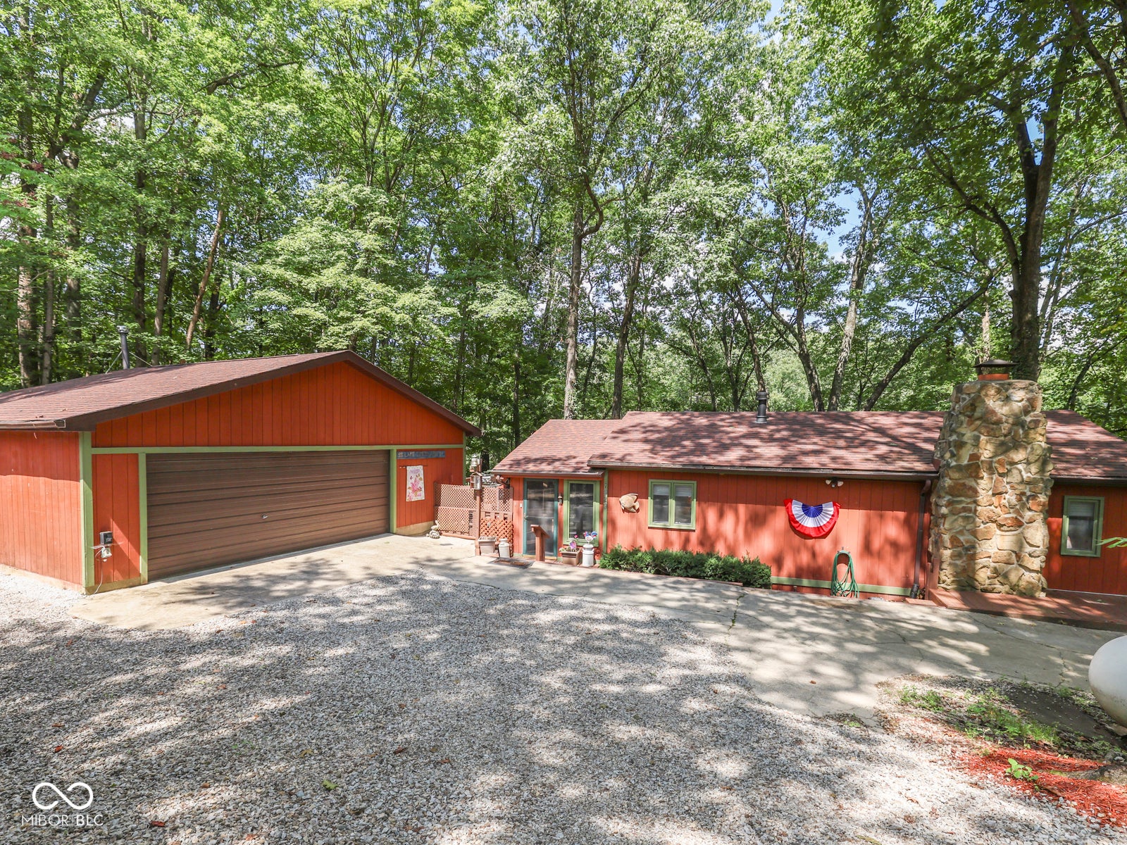 7629 Hummingbird Drive — photo