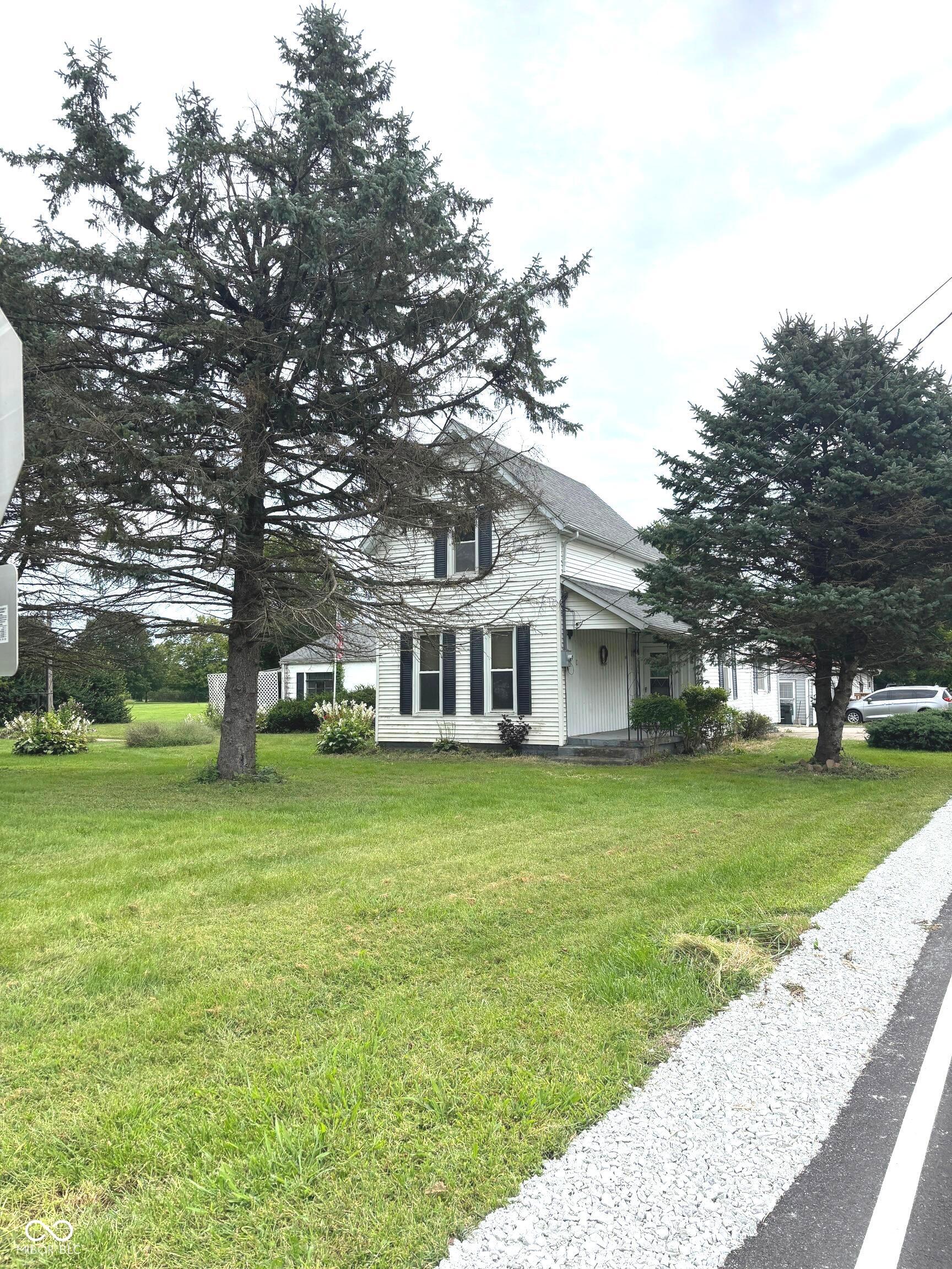 358 E 500 N — photo