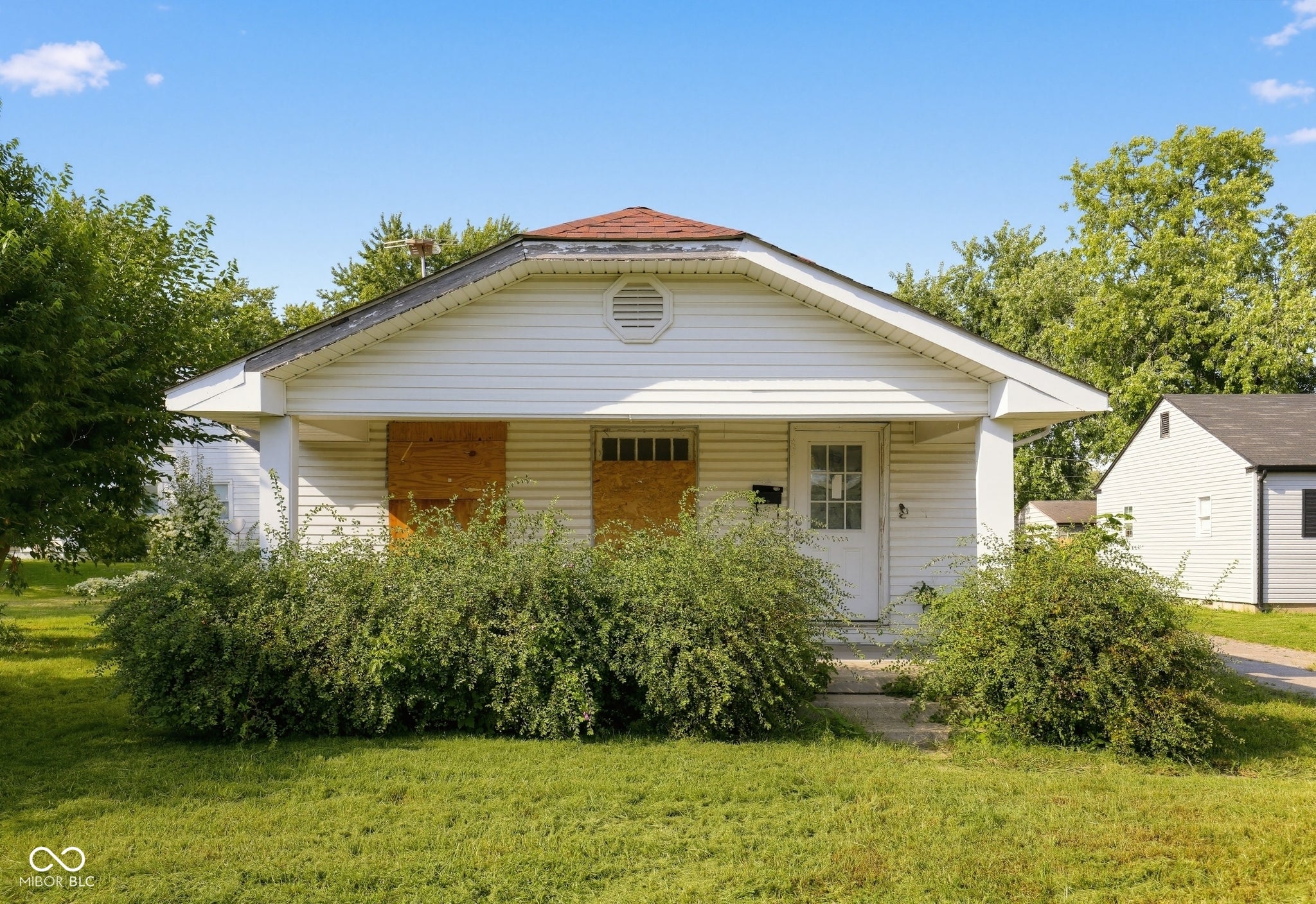 518 Marine Drive — photo