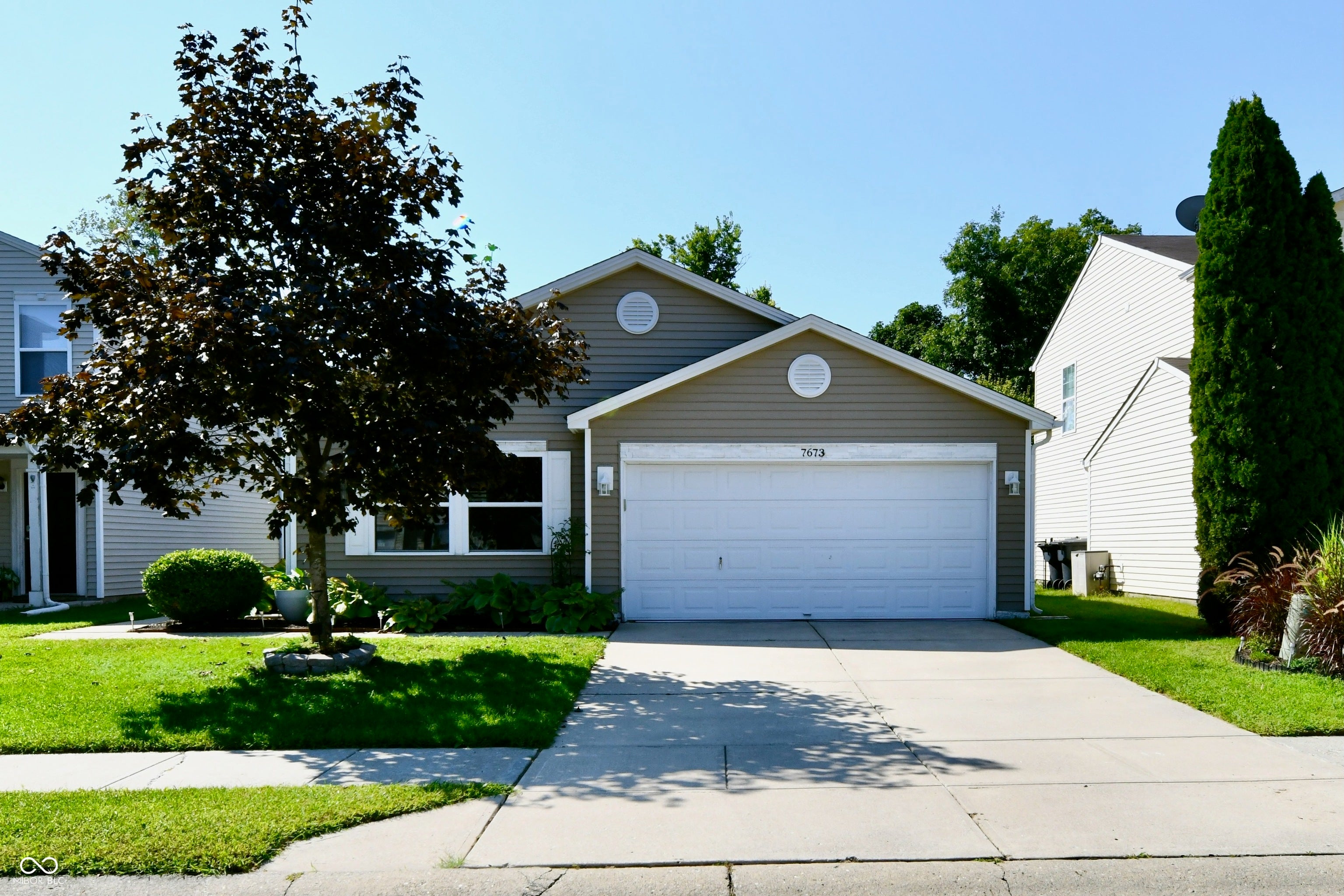 7673 Mansfield Way — photo