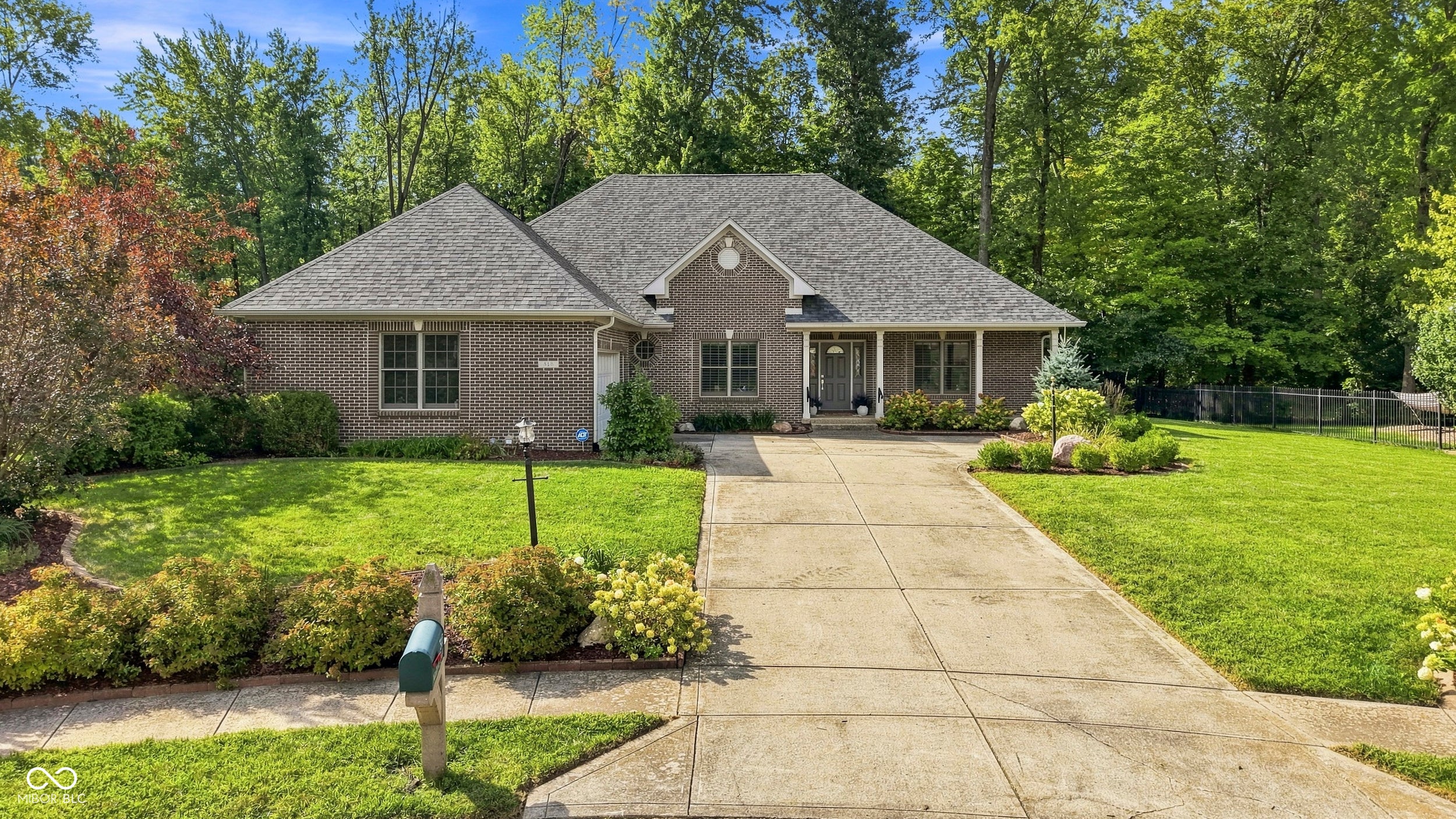 313 Mallard Court — photo