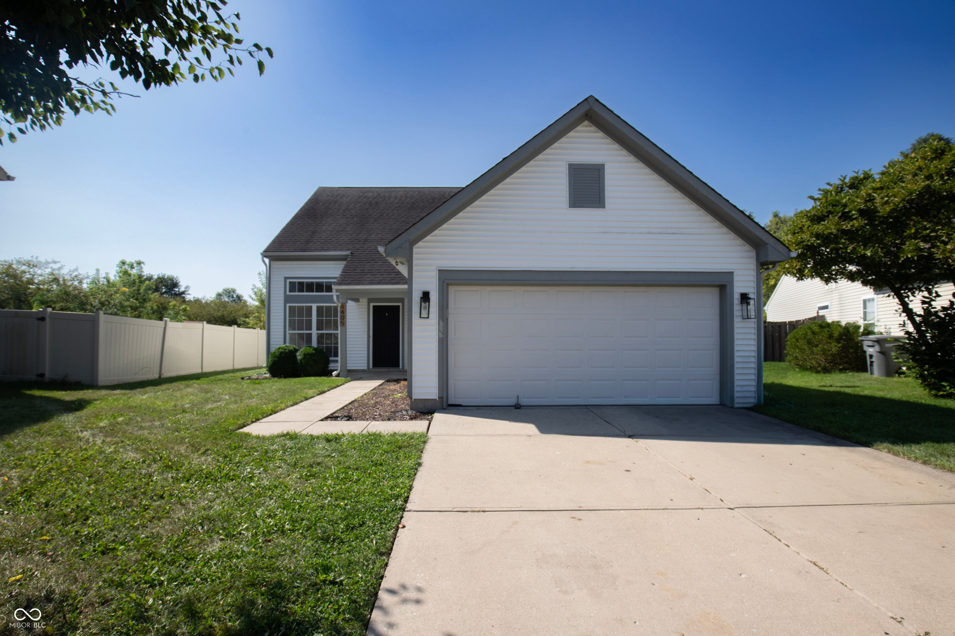6405 Pathfinder Court — photo