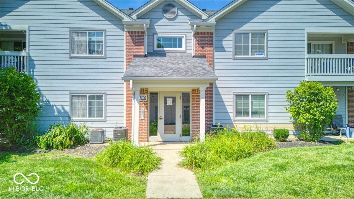 8110 Brookmont Court 104 — photo