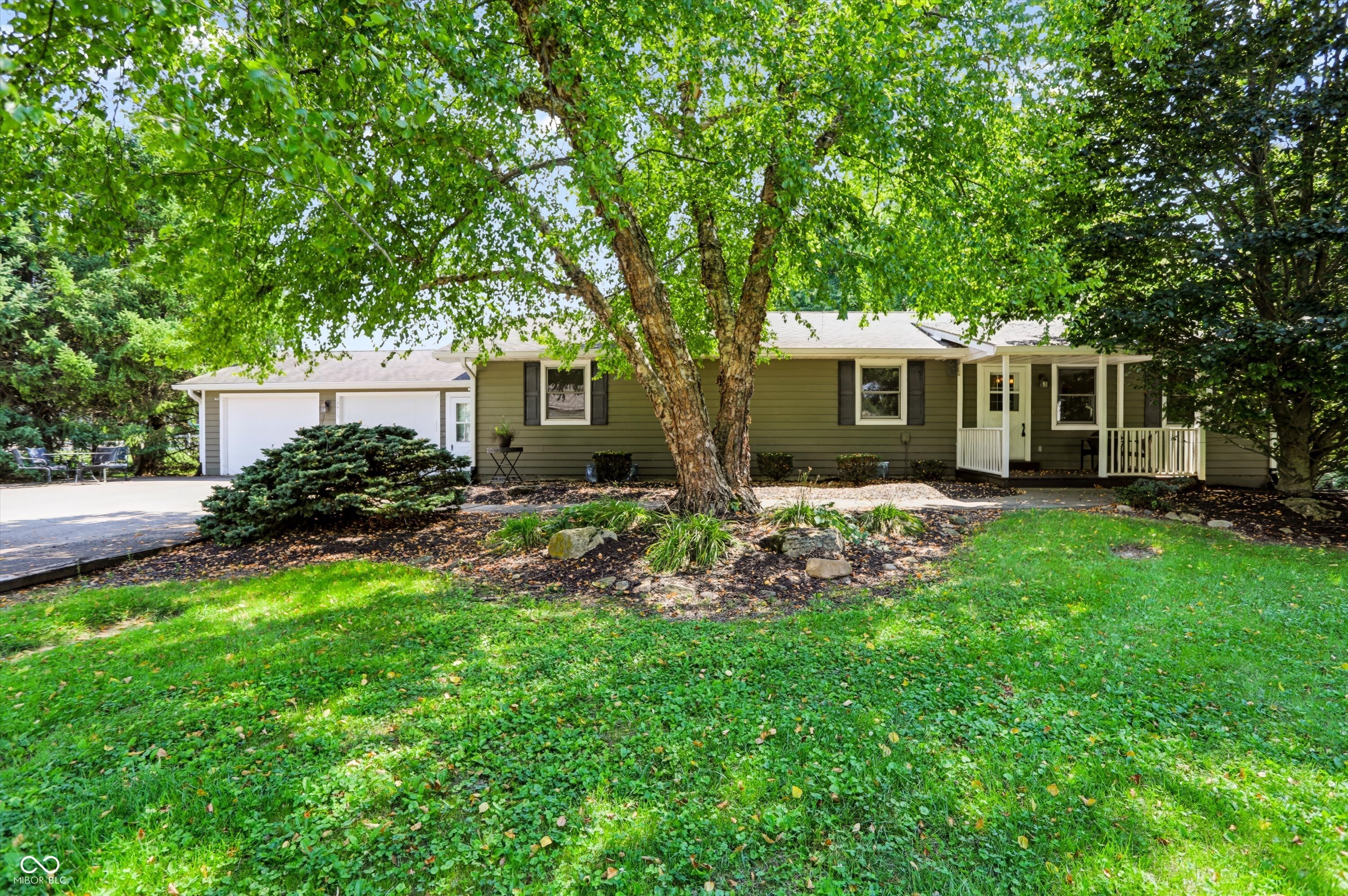 12415 Hoover Road — photo