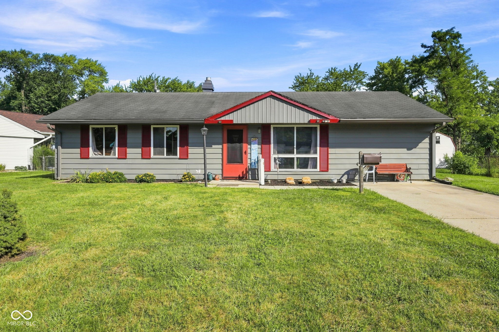 206 Parkview Court — photo
