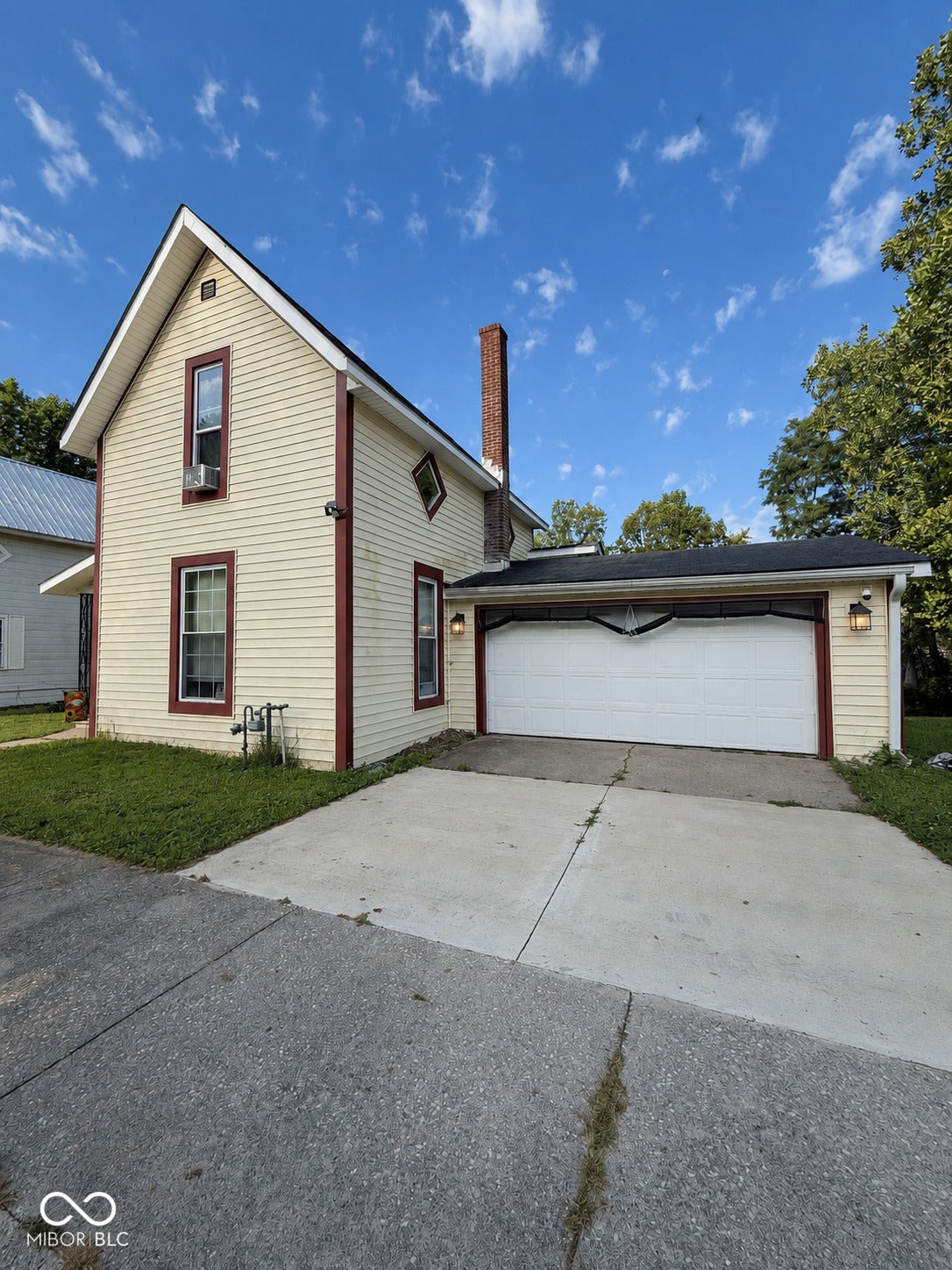 202 S Main Street — photo