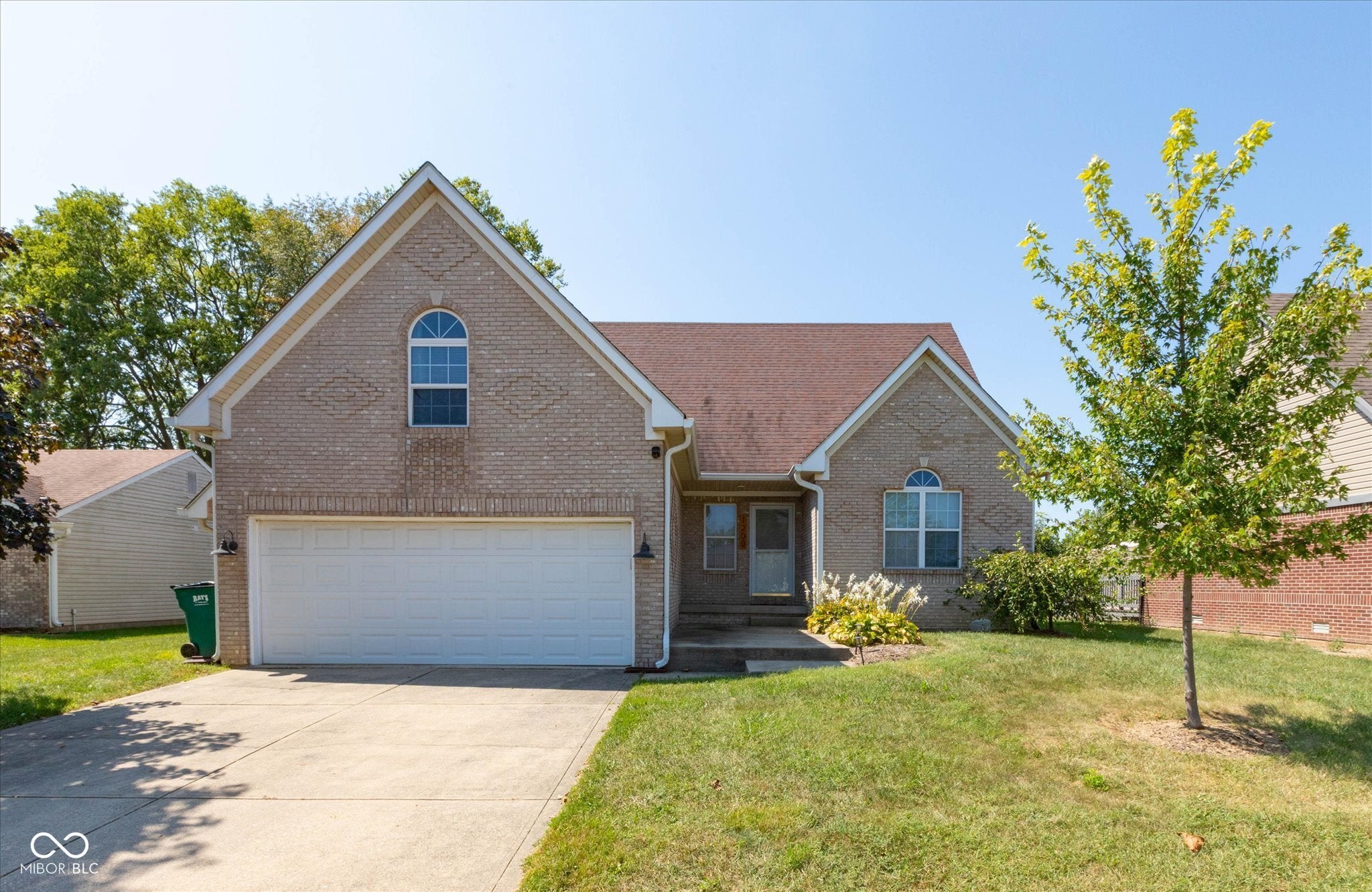 1200 Matthews Court — photo