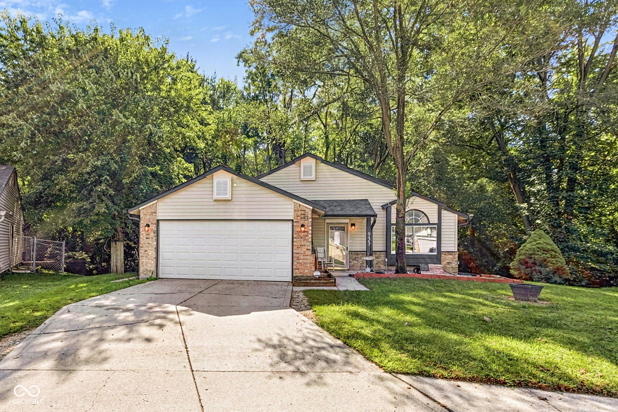 933 Timber Creek Lane — photo
