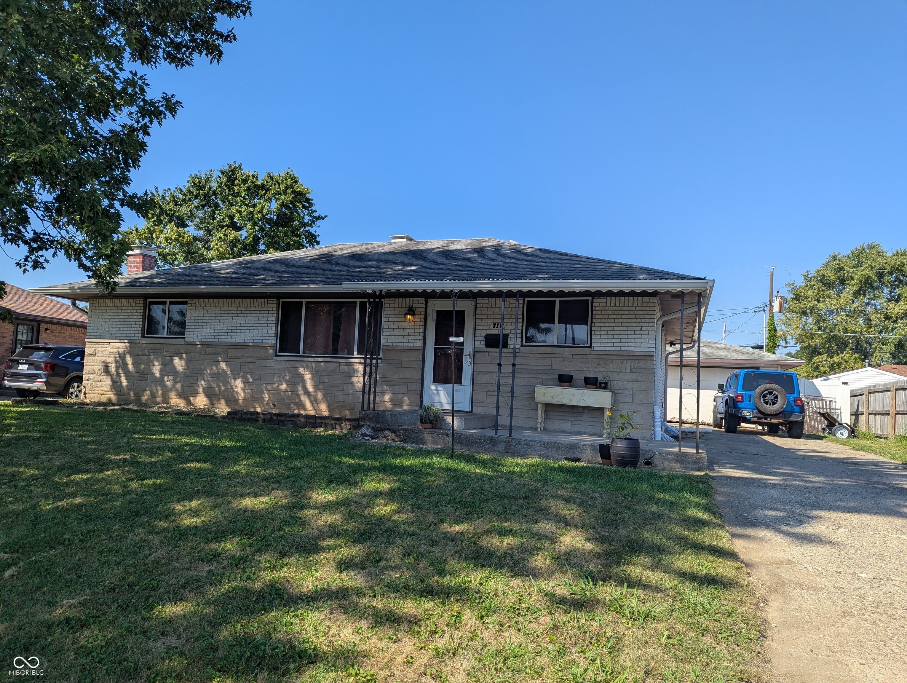 718 Killian Drive — photo