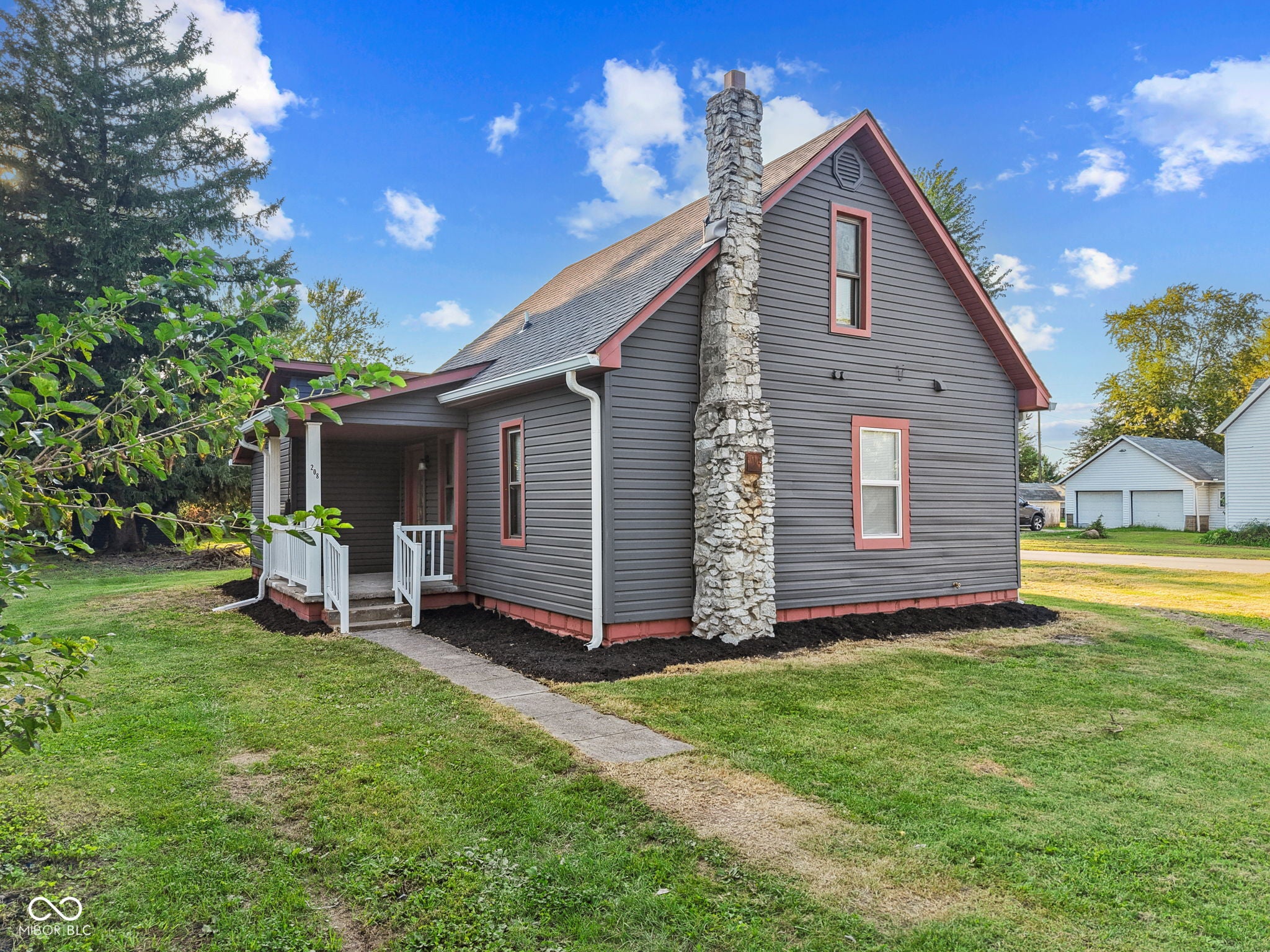 208 N Main Street — photo
