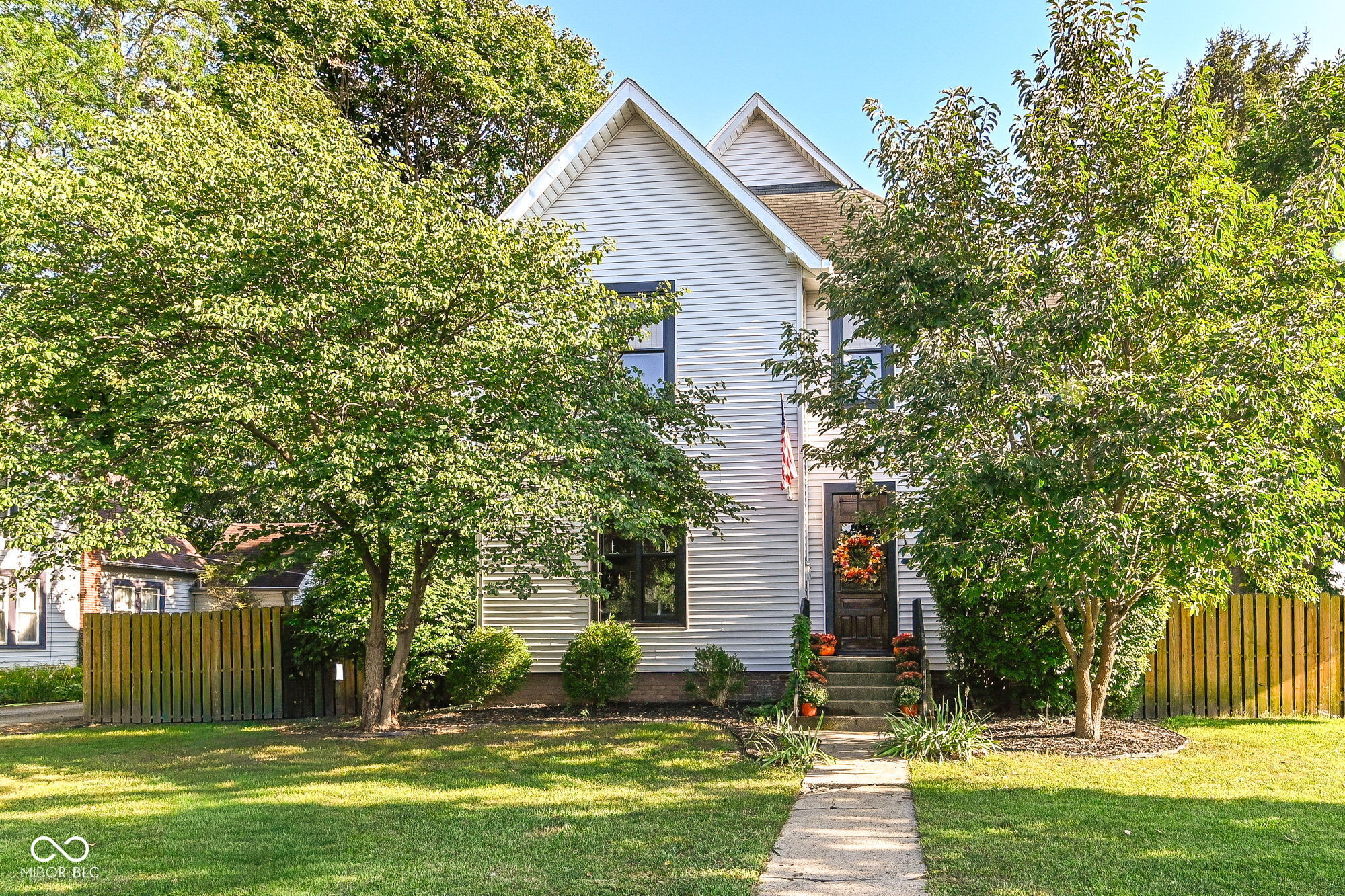 411 E Main Street — photo