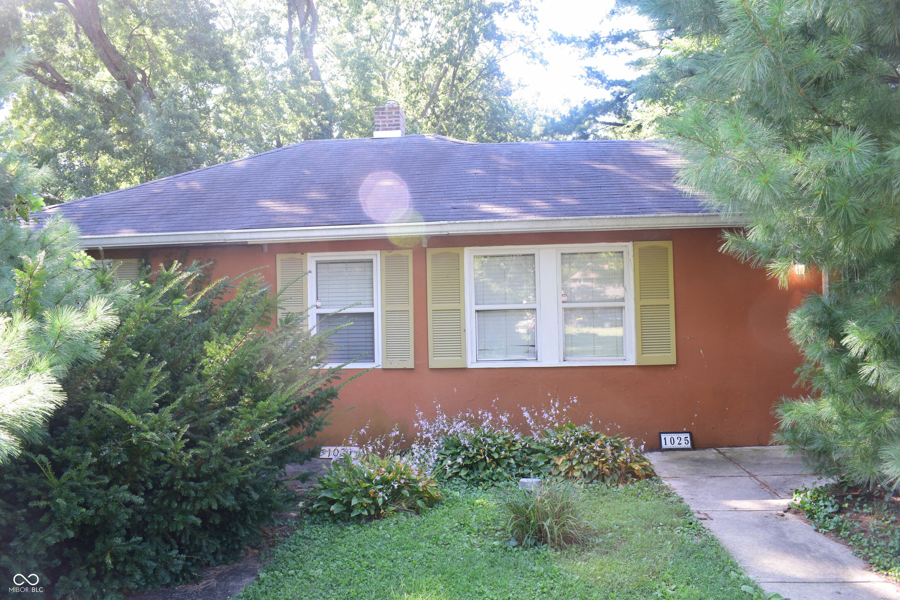 1025 Helen Drive — photo