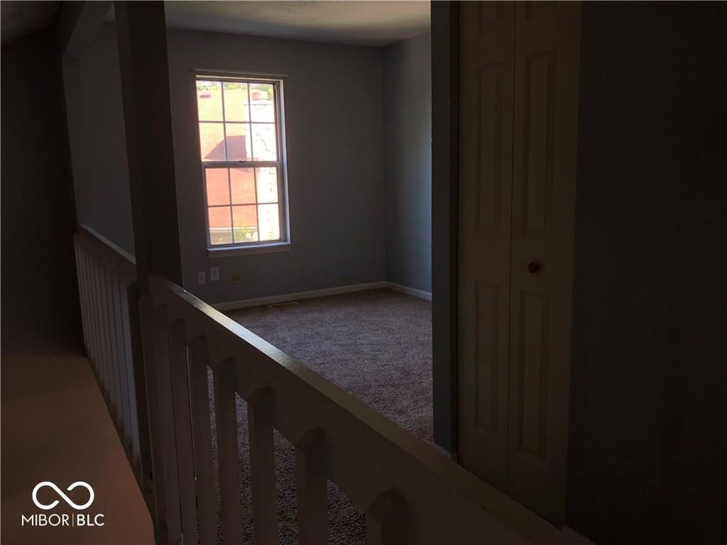 7881 Hunters Path — photo