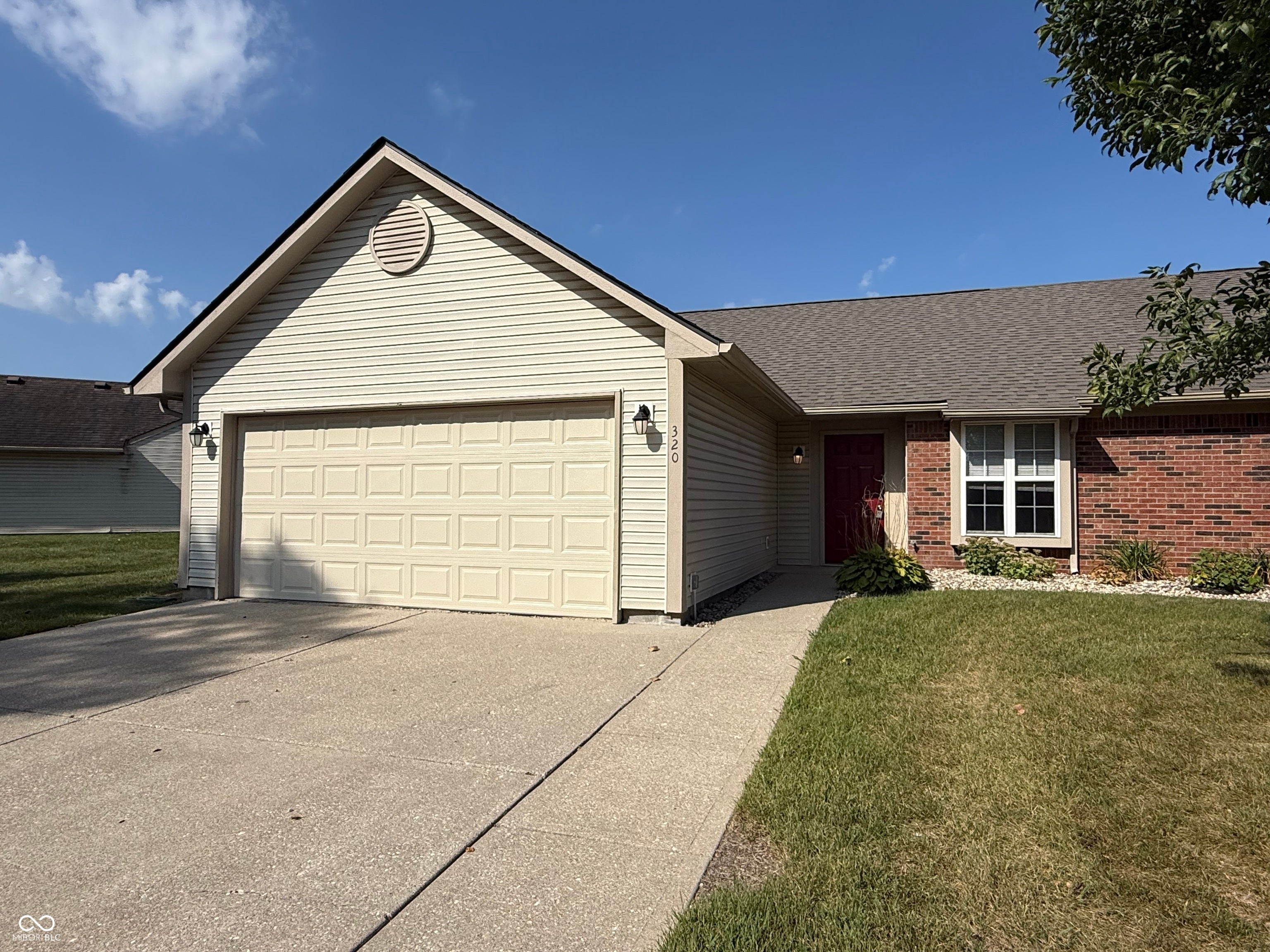 320 Woodberry Drive — photo