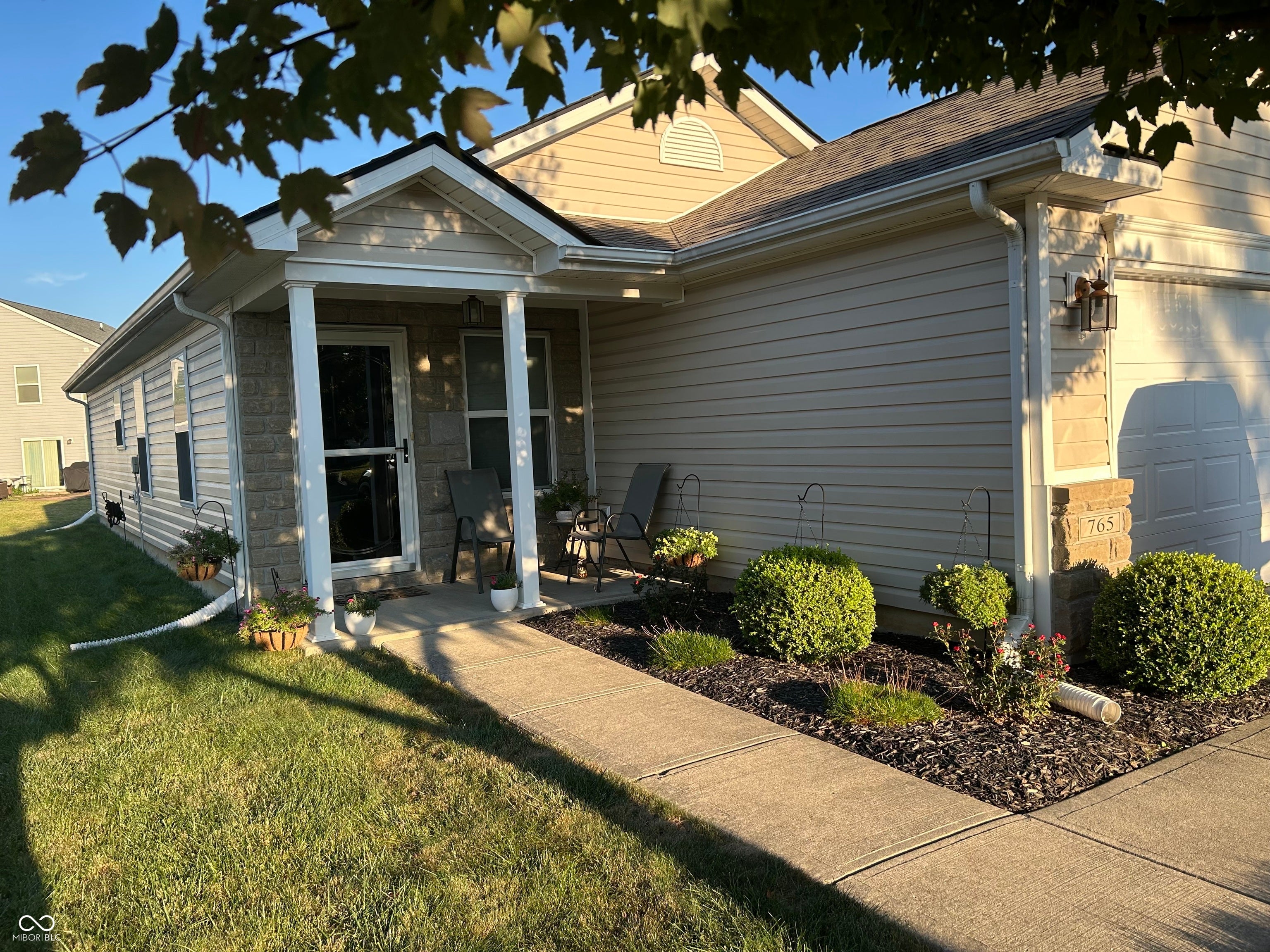 765 Sunvista Drive — photo