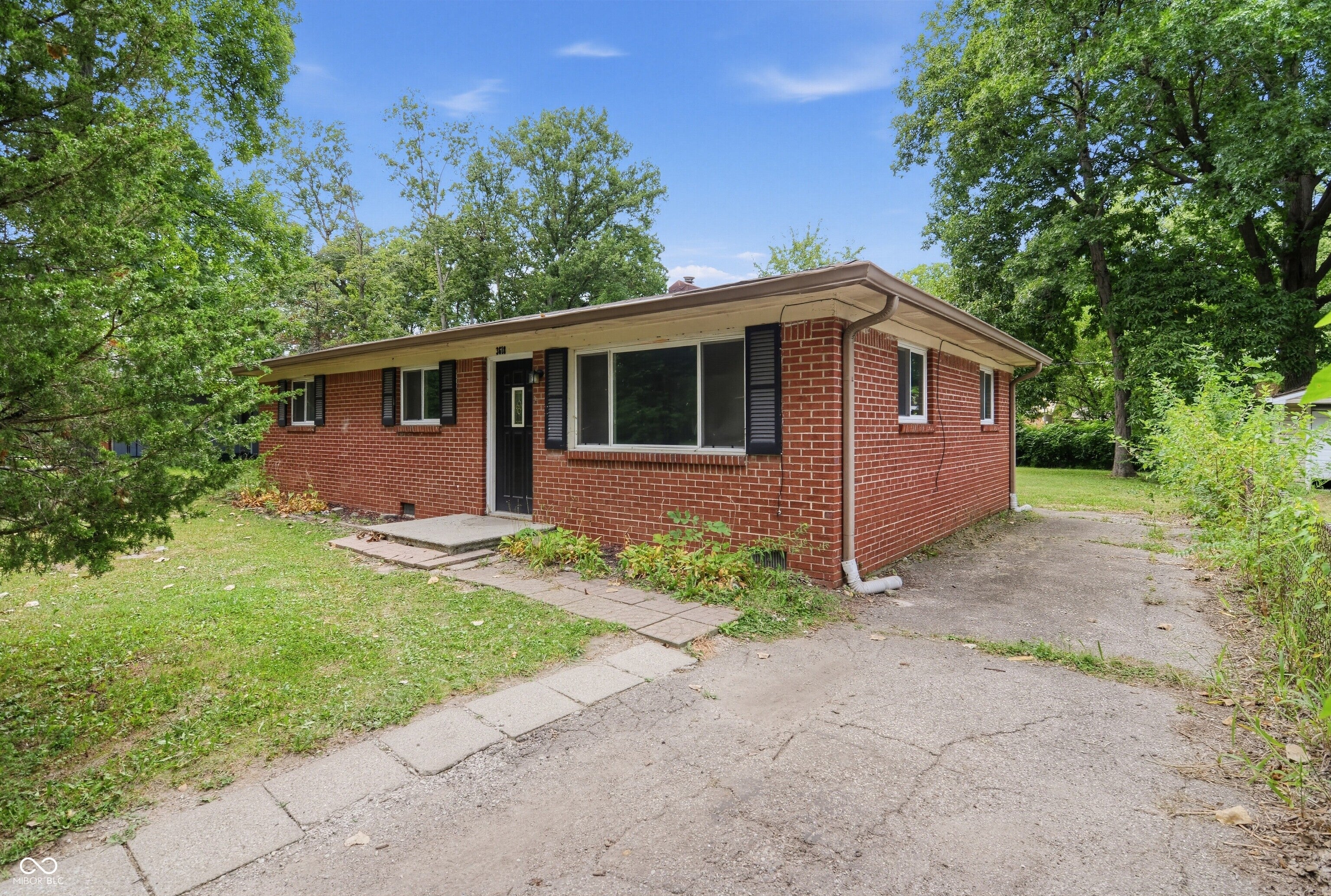 3618 N Hartman Drive — photo