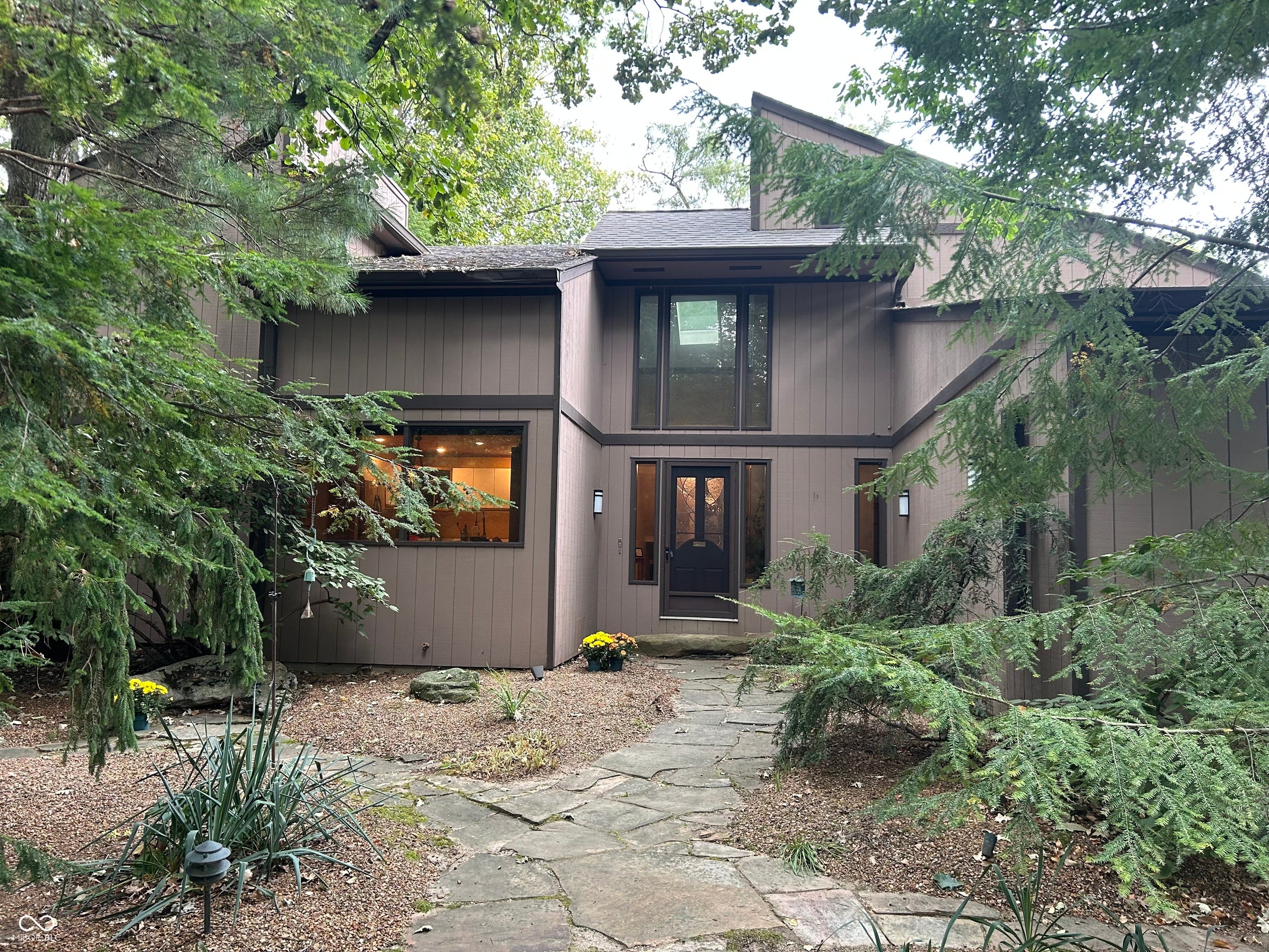 7880 Sunset Lane — photo